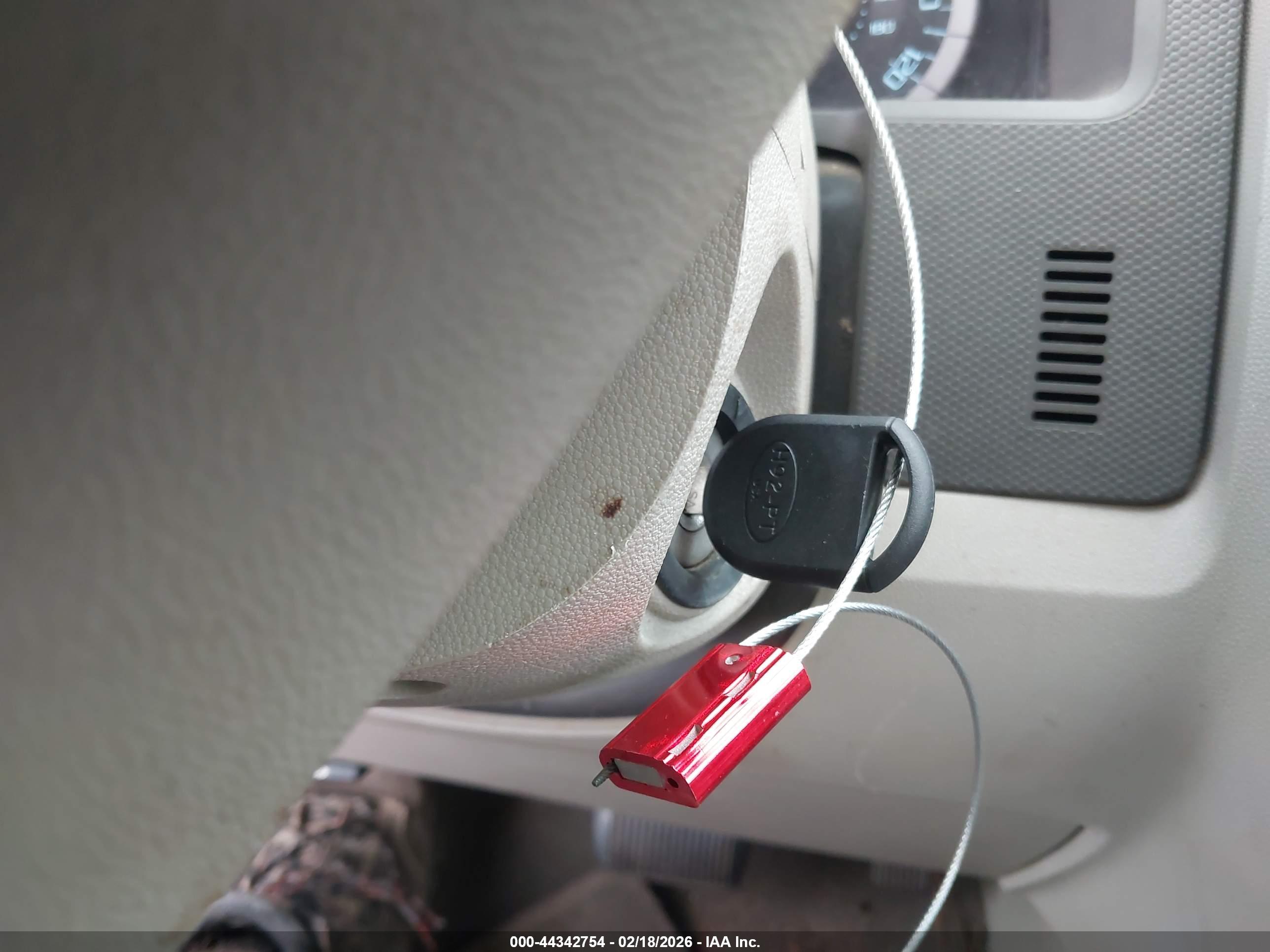 FORD ESCAPE image 11