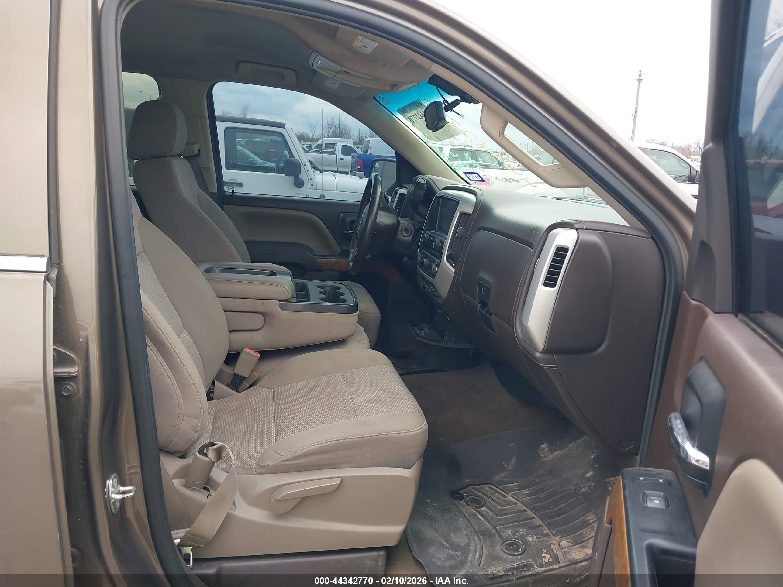 GMC SIERRA image 5