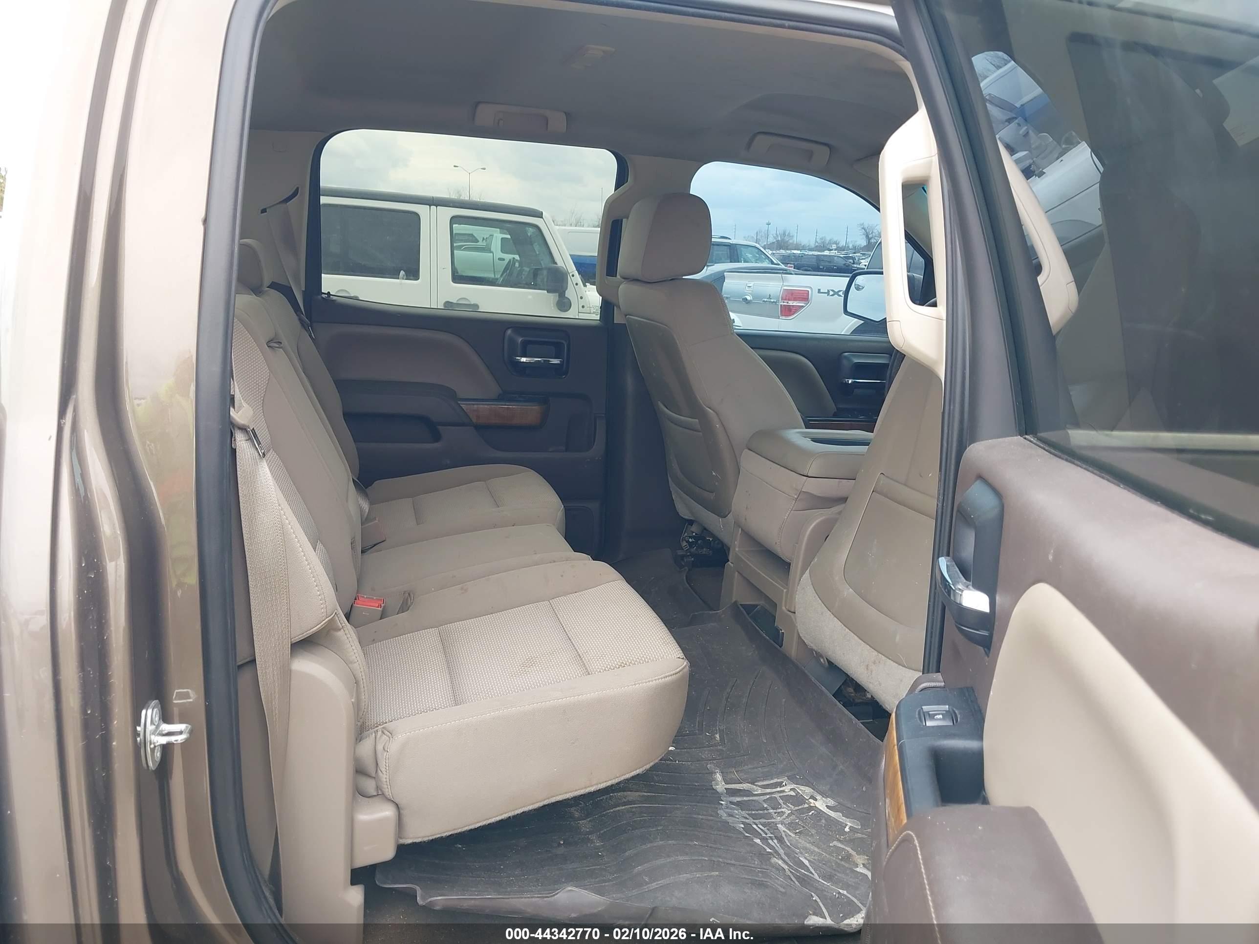 GMC SIERRA image 8