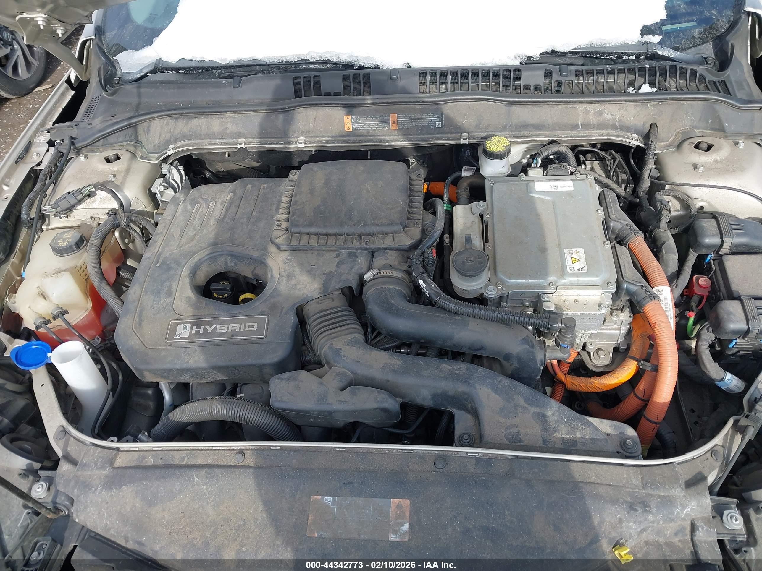 FORD FUSION image 10