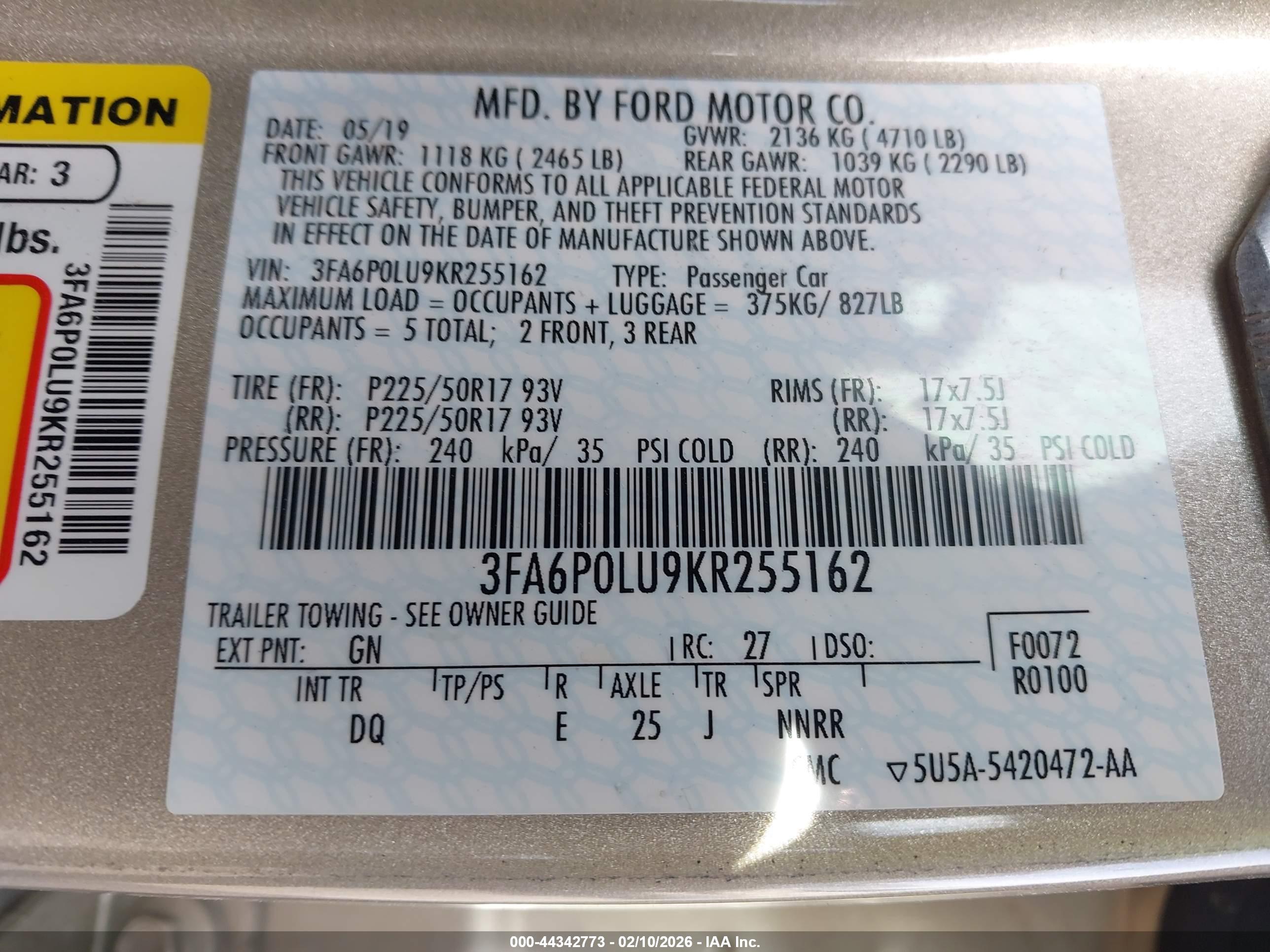 FORD FUSION image 9