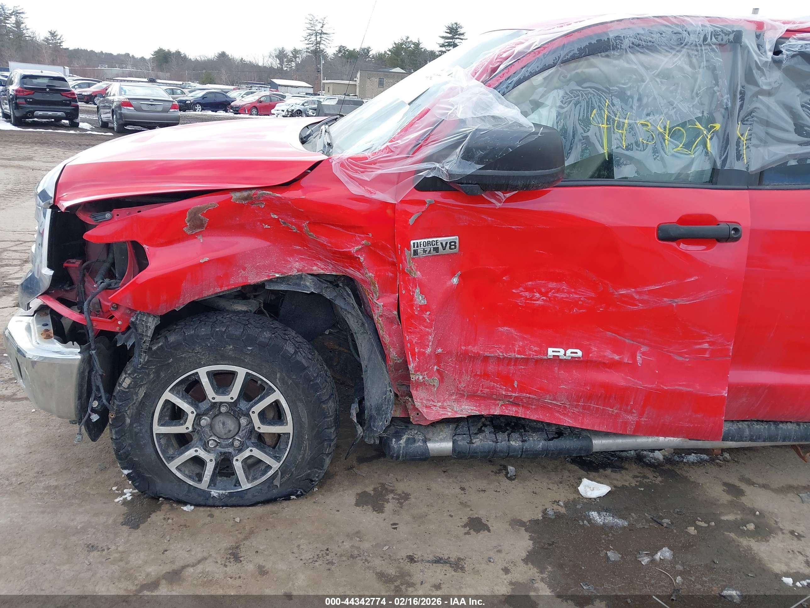 TOYOTA TUNDRA image 6