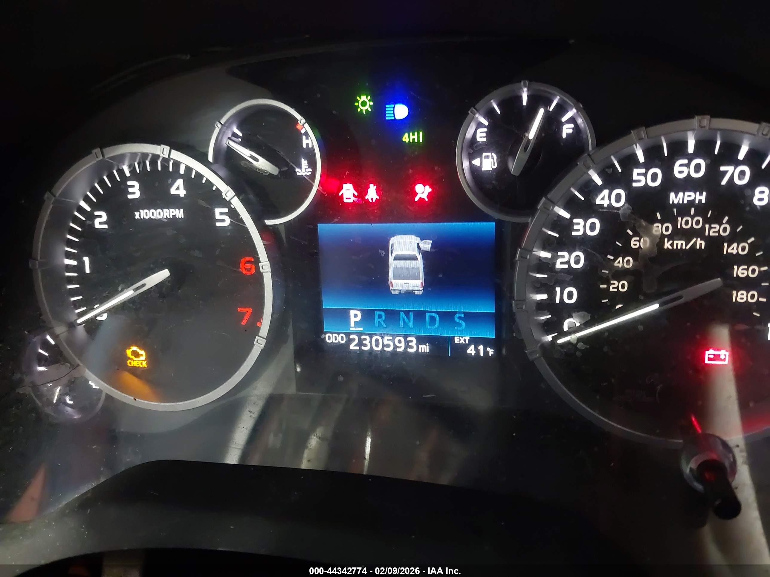 TOYOTA TUNDRA image 7