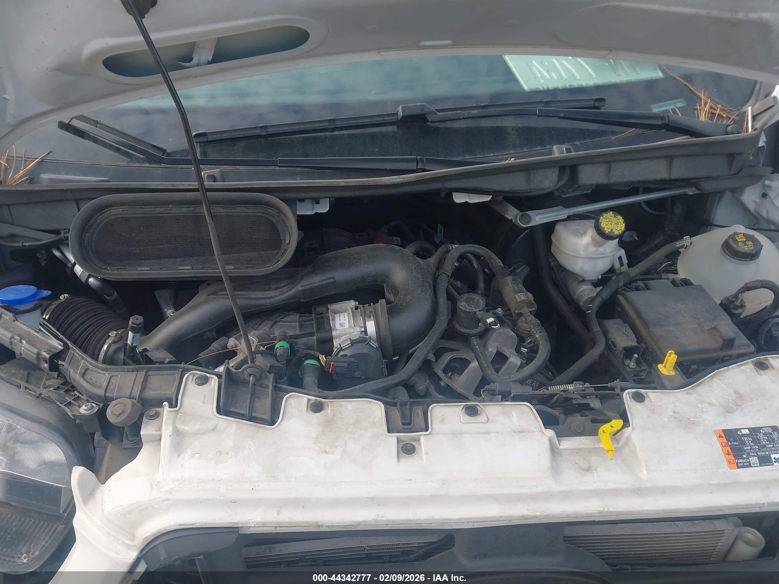 FORD TRANSIT-150 image 10
