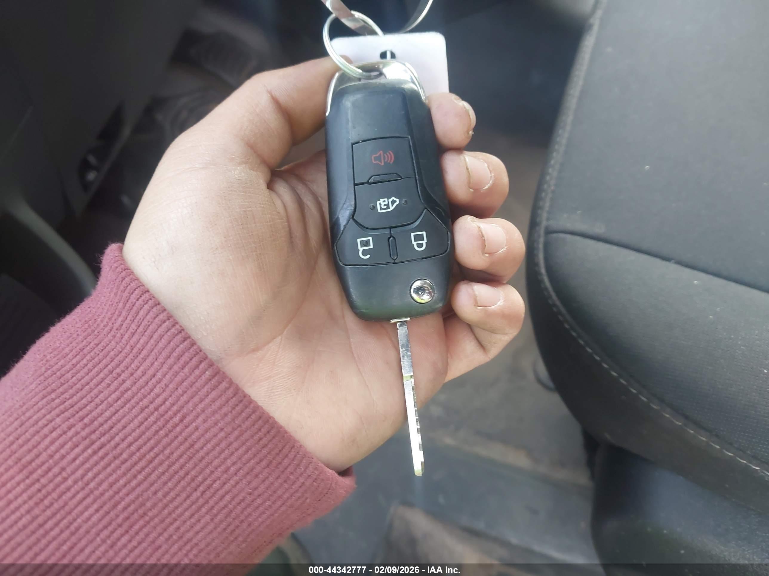 FORD TRANSIT-150 image 11