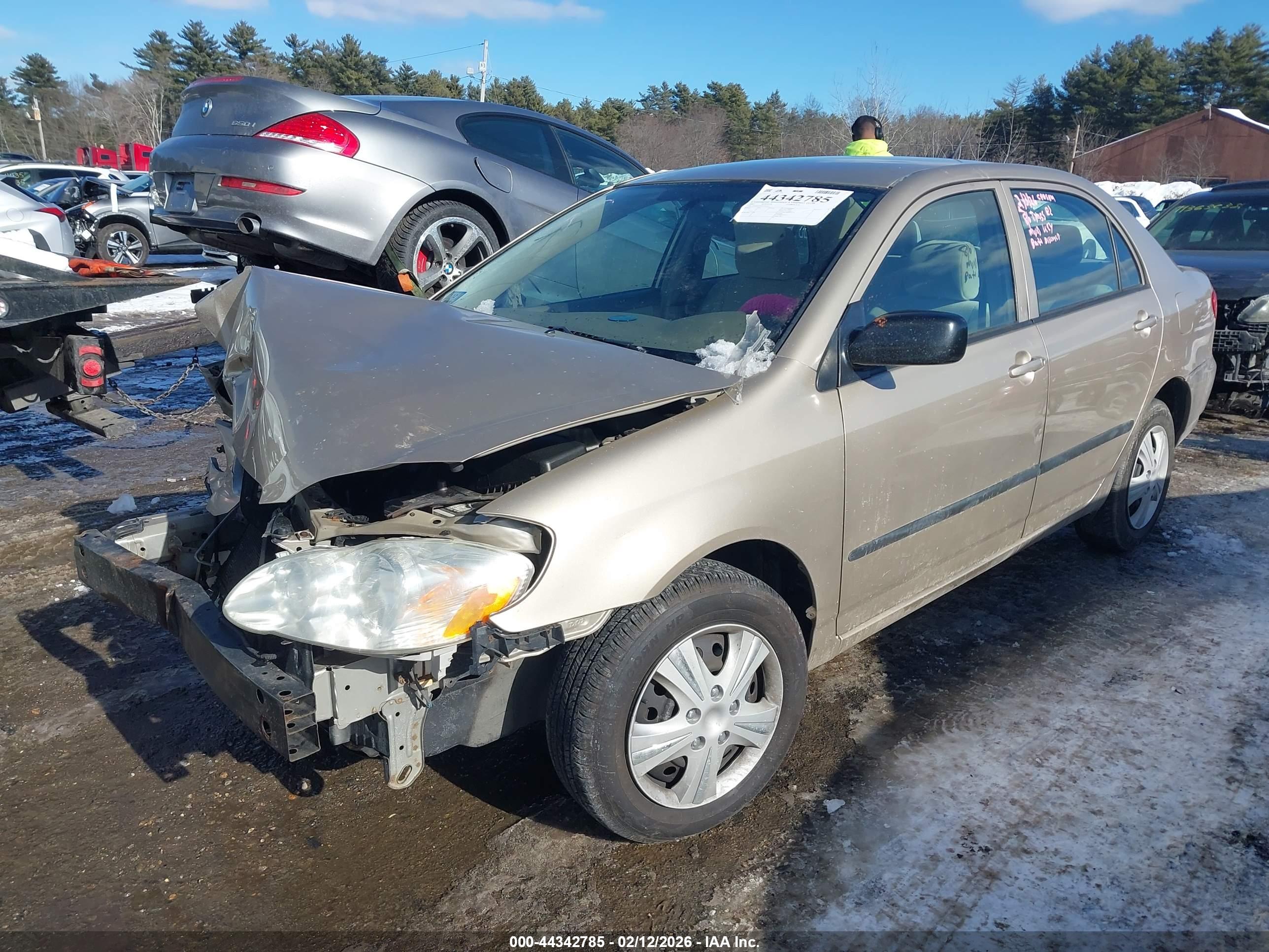 TOYOTA COROLLA image 2