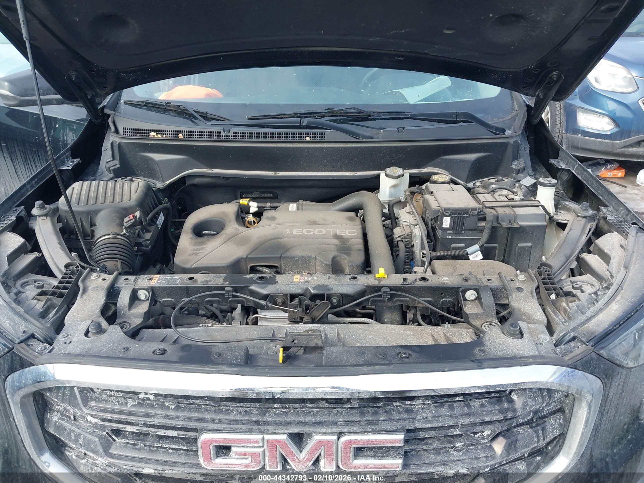 GMC TERRAIN image 10