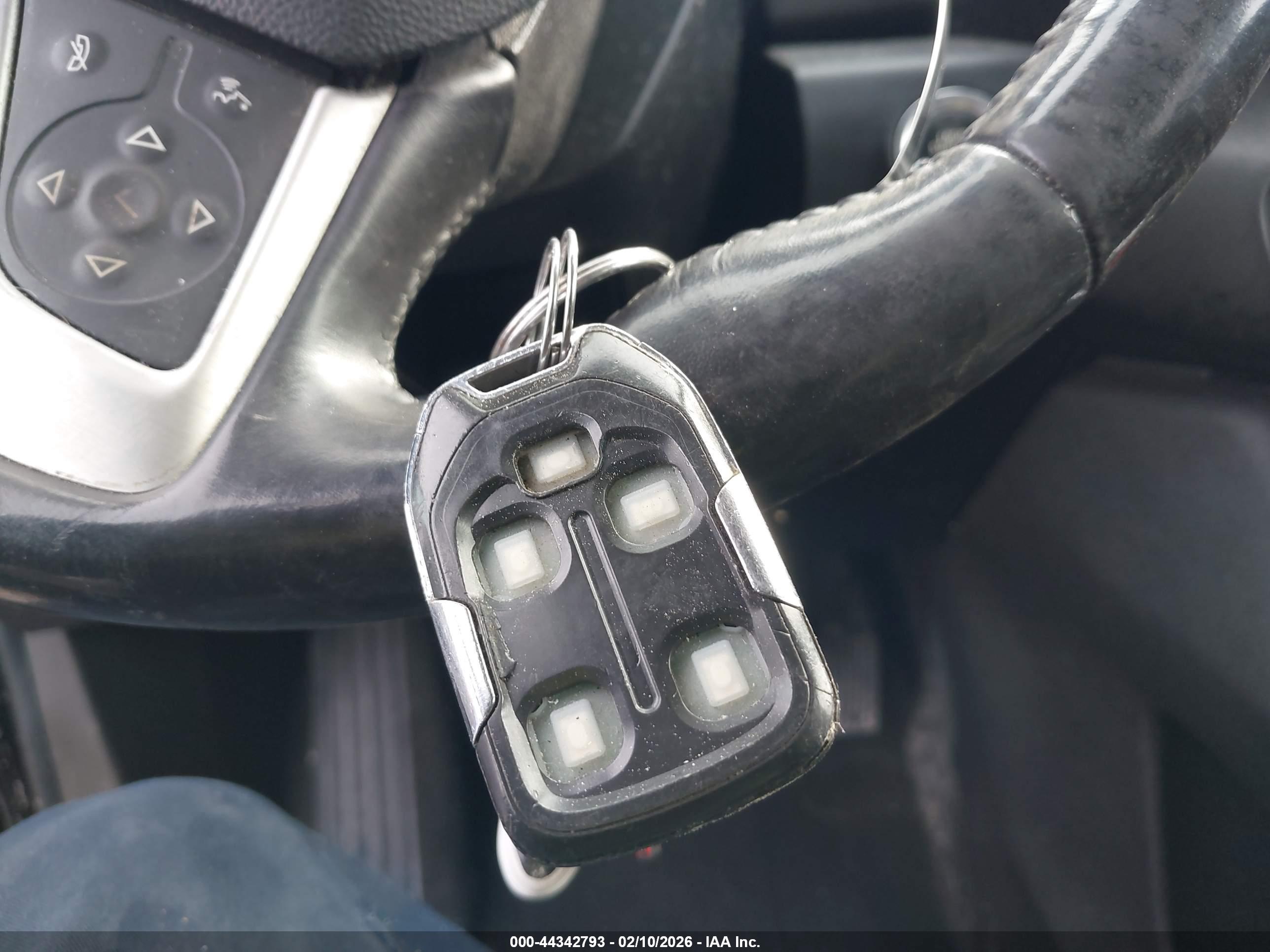GMC TERRAIN image 11