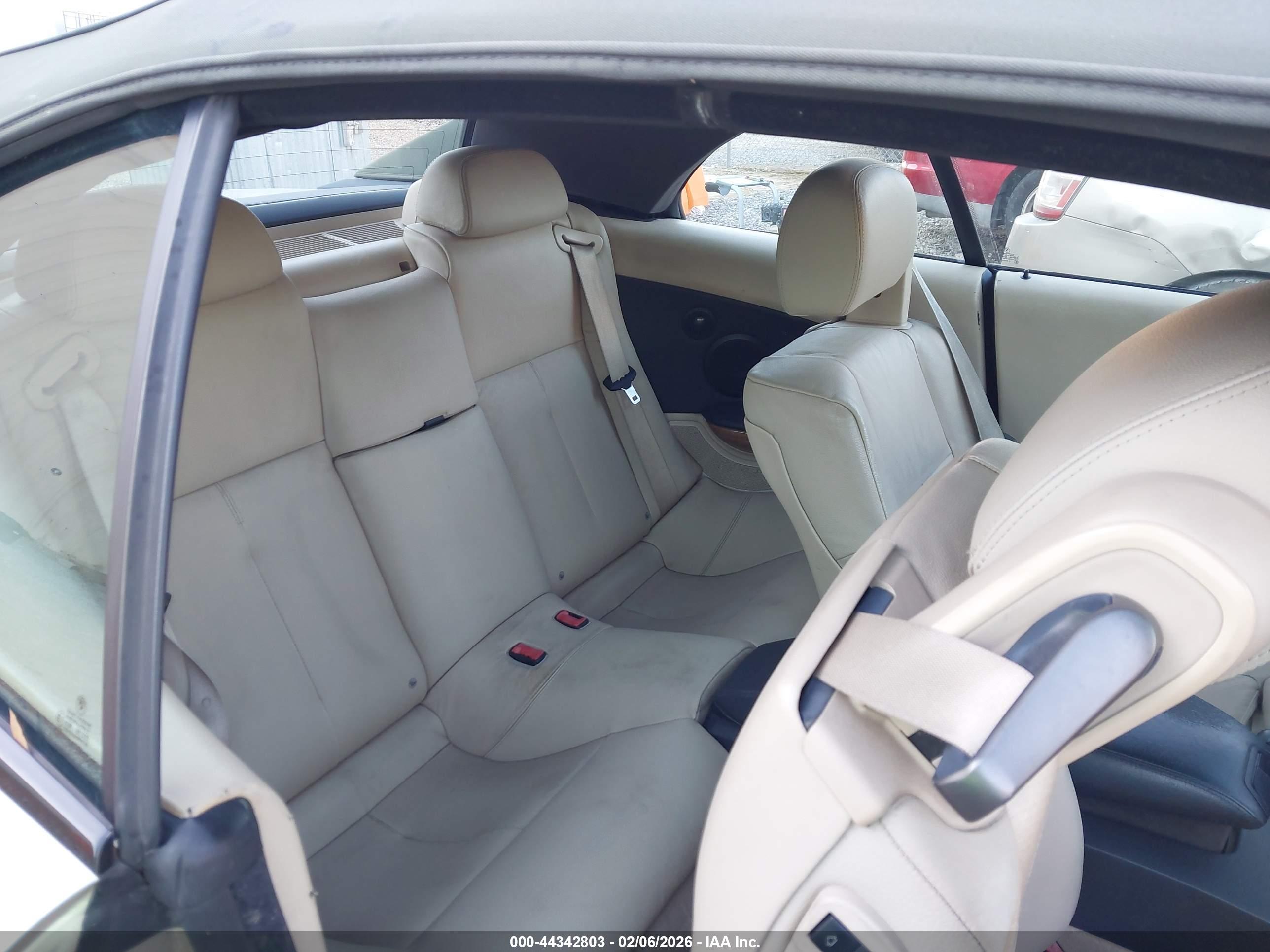 BMW 650I image 8