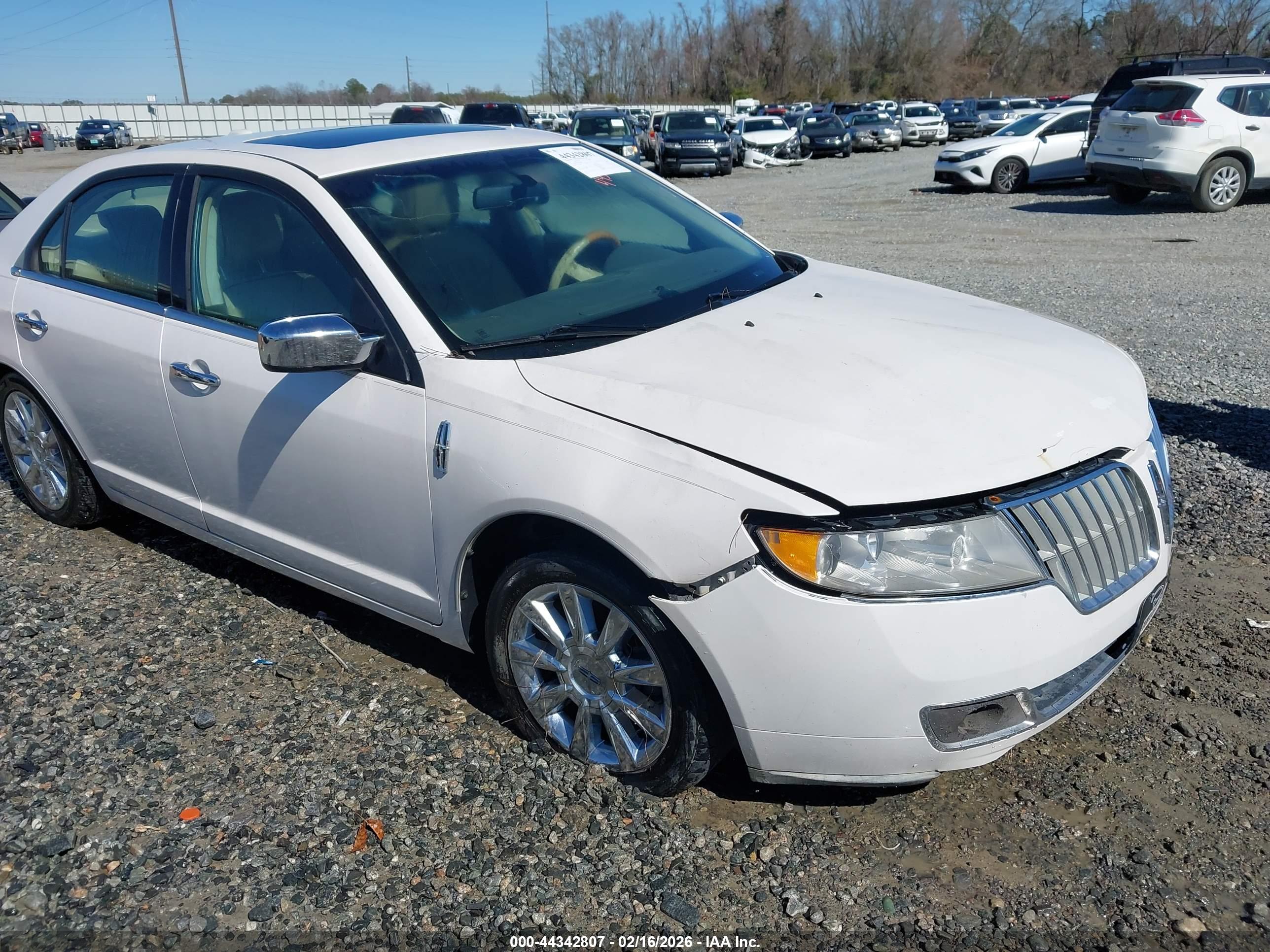 LINCOLN MKZ image 6