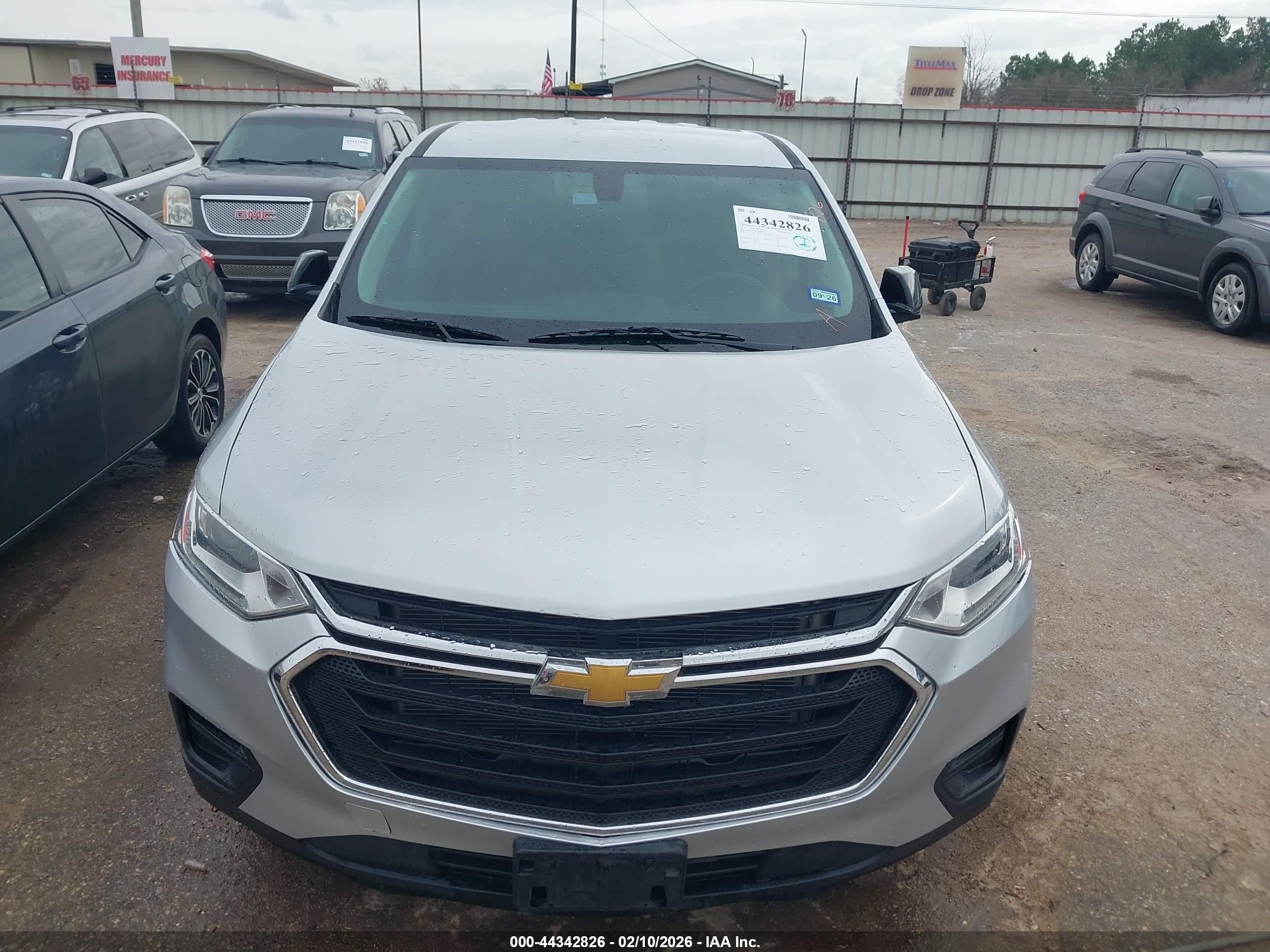 CHEVROLET TRAVERSE image 6