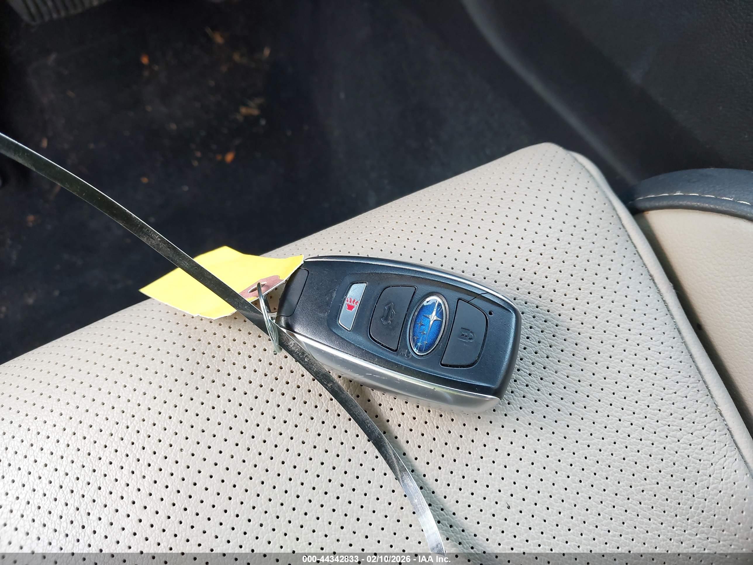 SUBARU OUTBACK image 11