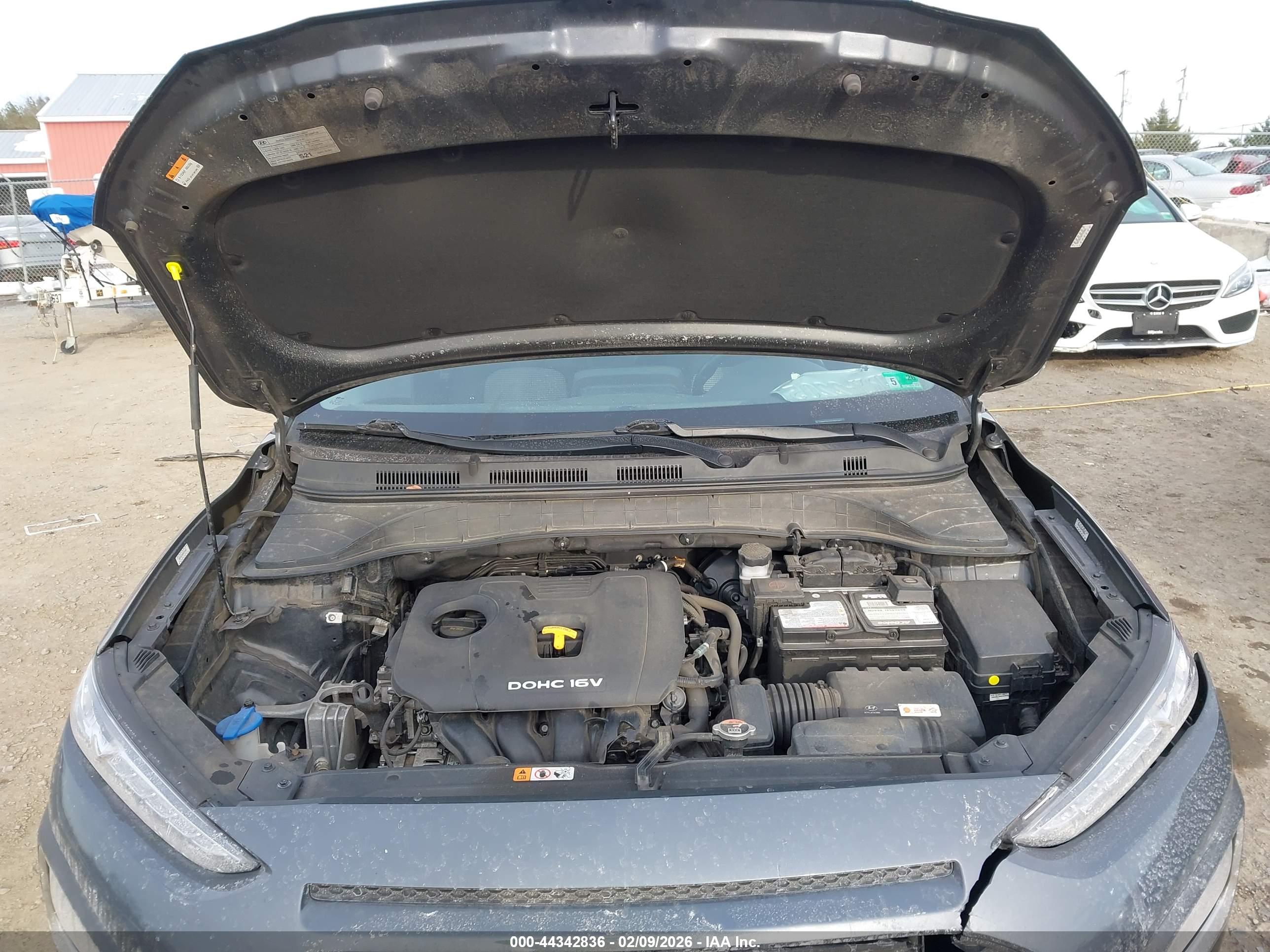 HYUNDAI KONA image 10