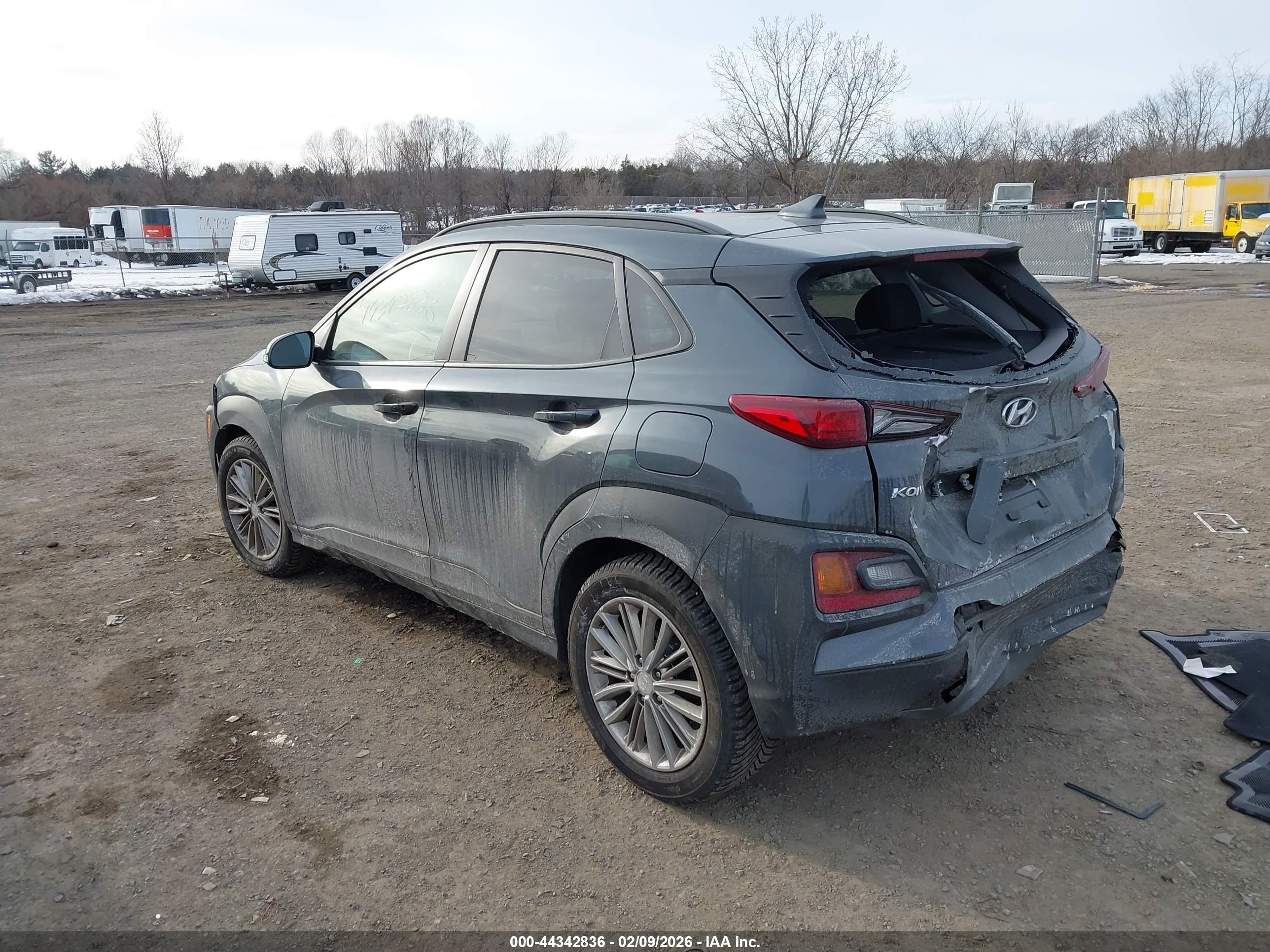 HYUNDAI KONA image 3