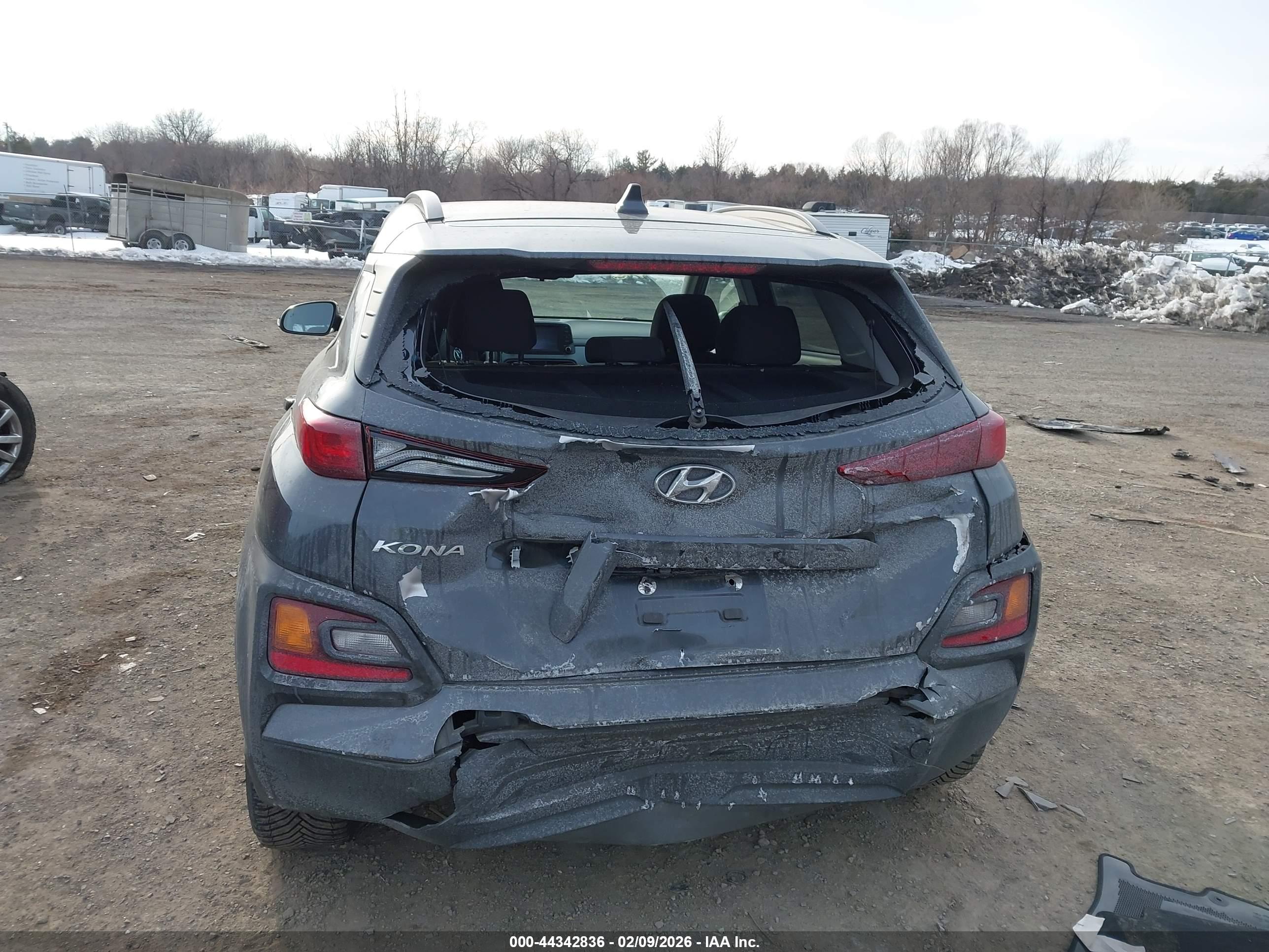 HYUNDAI KONA image 6