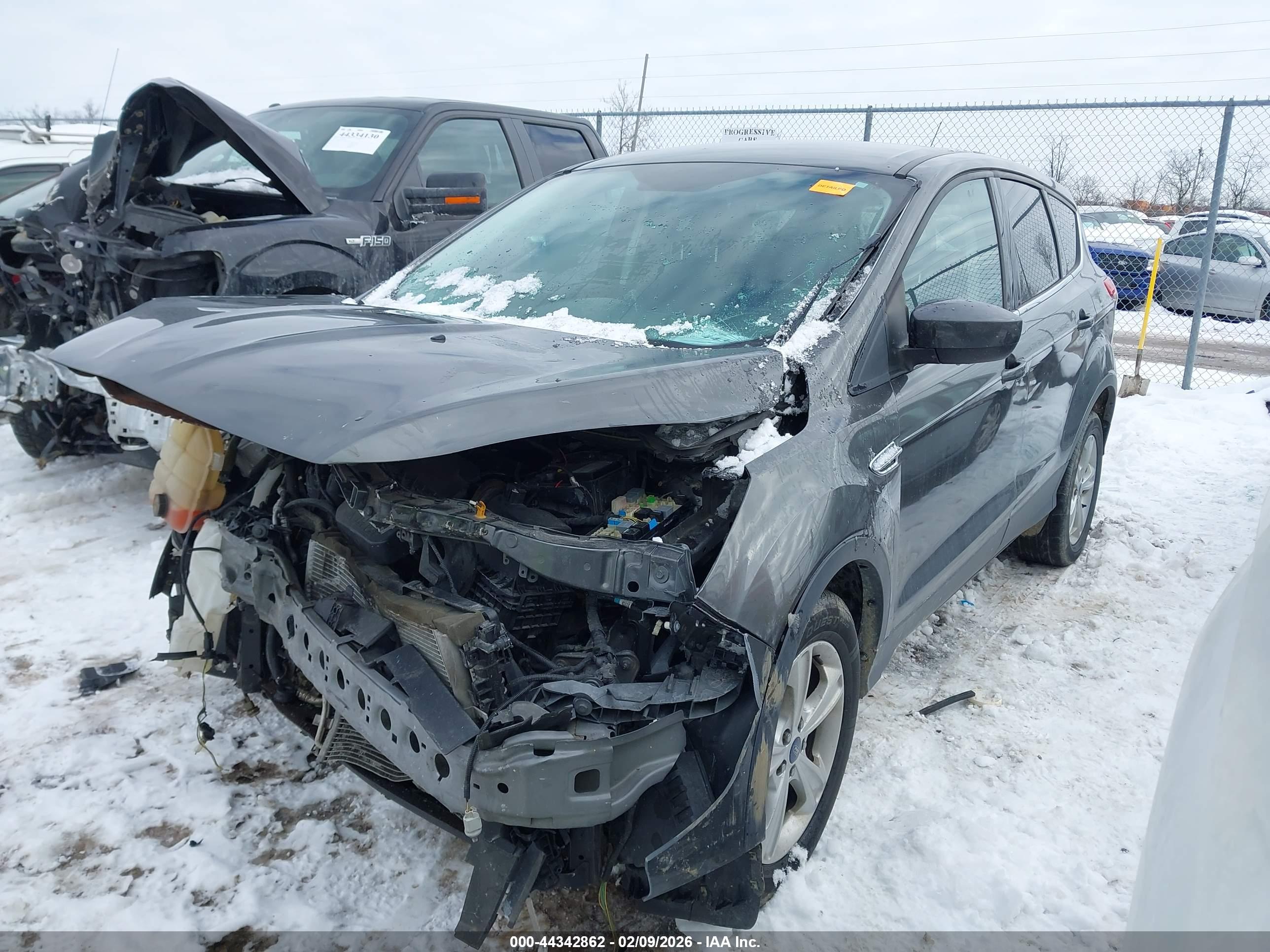 FORD ESCAPE image 2