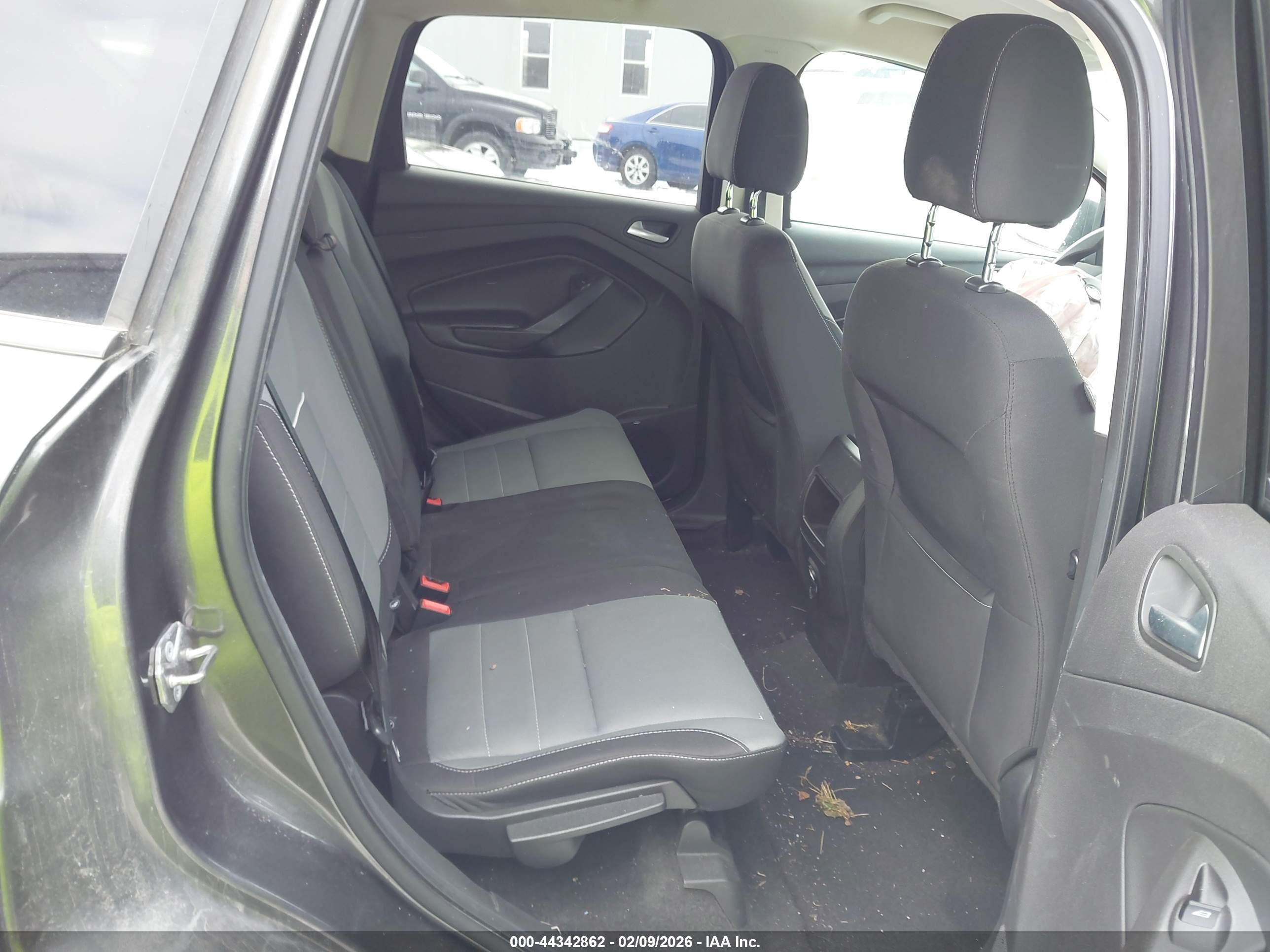 FORD ESCAPE image 8