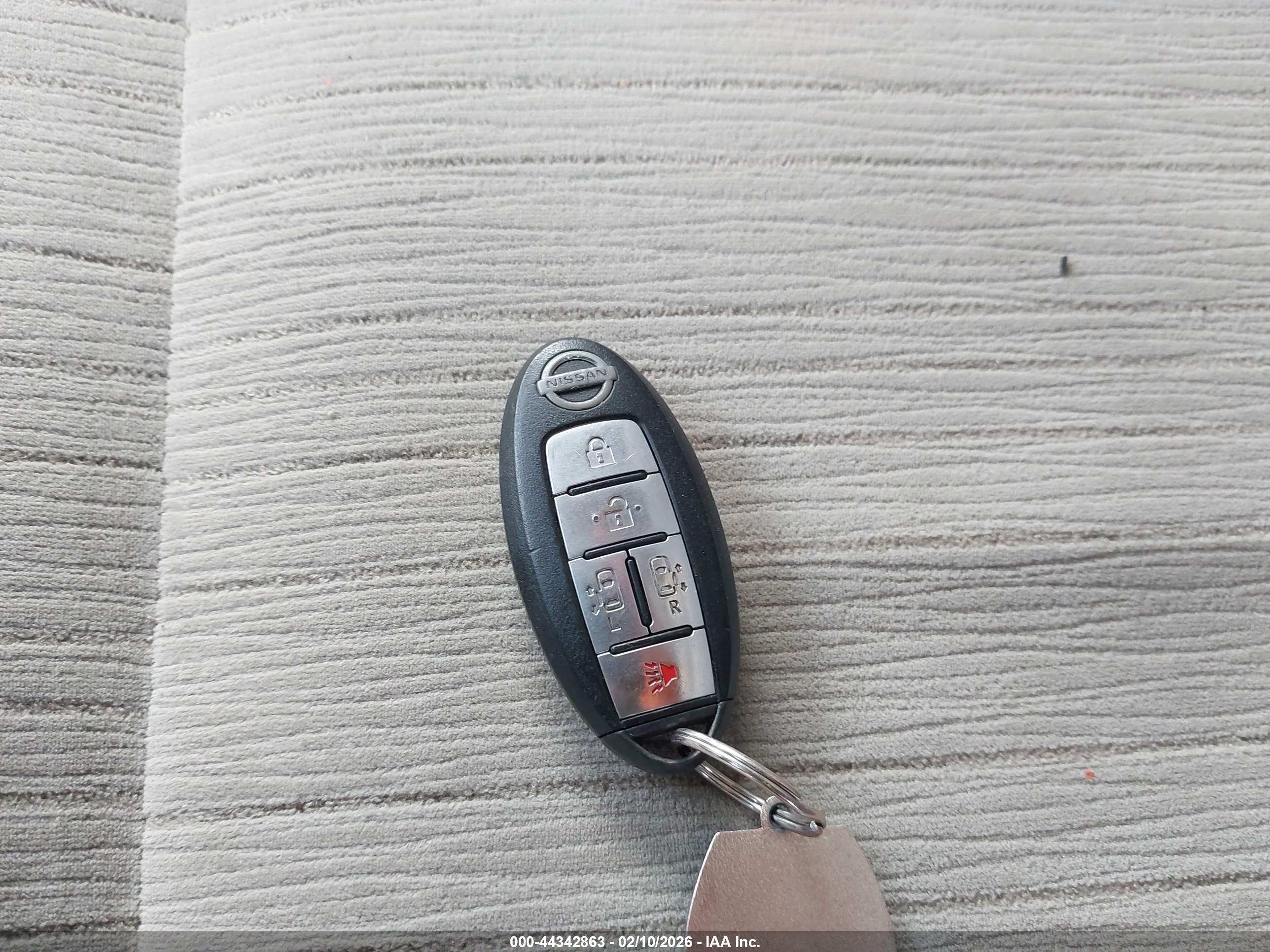 NISSAN QUEST image 11