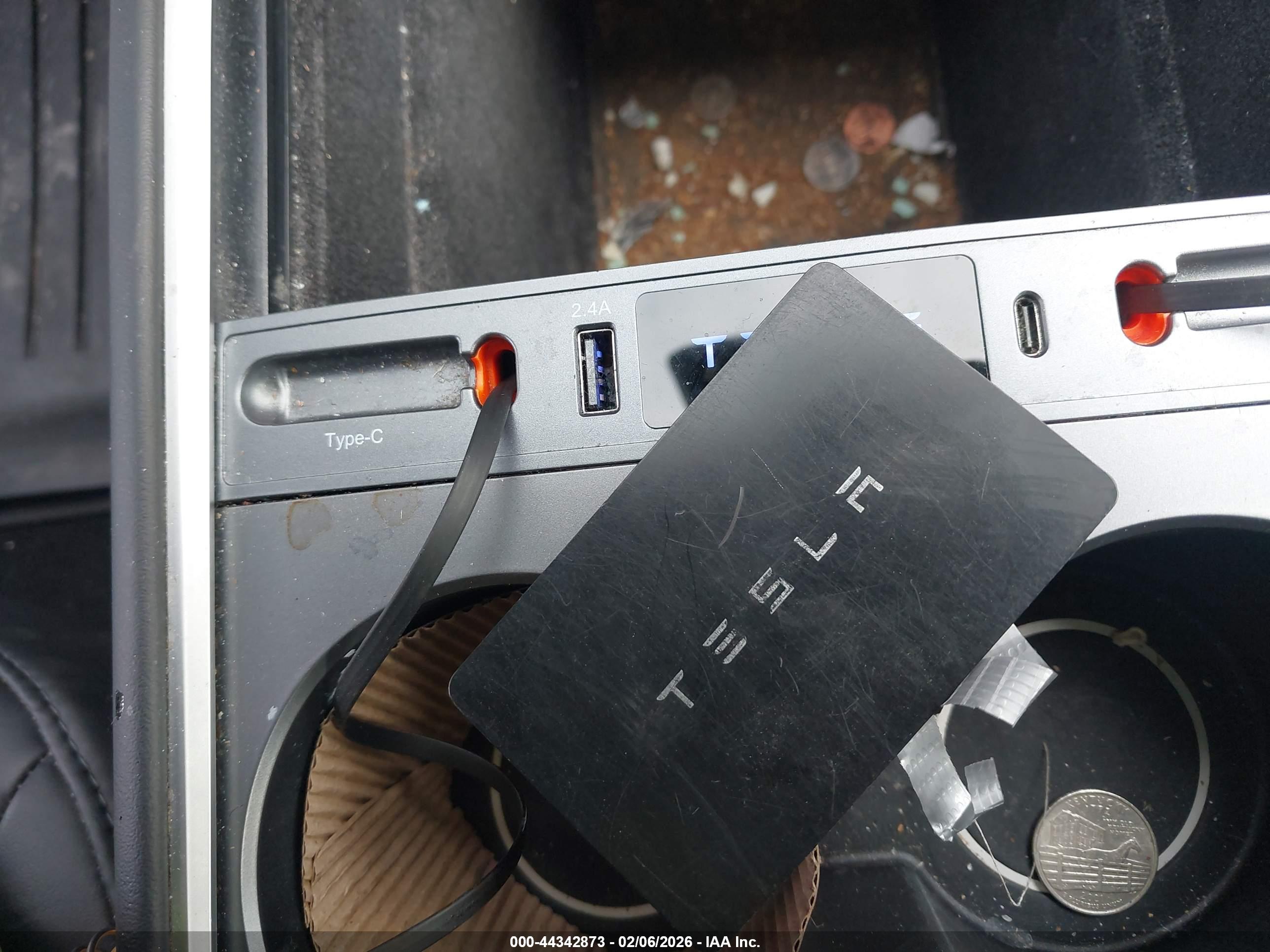 TESLA MODEL image 11