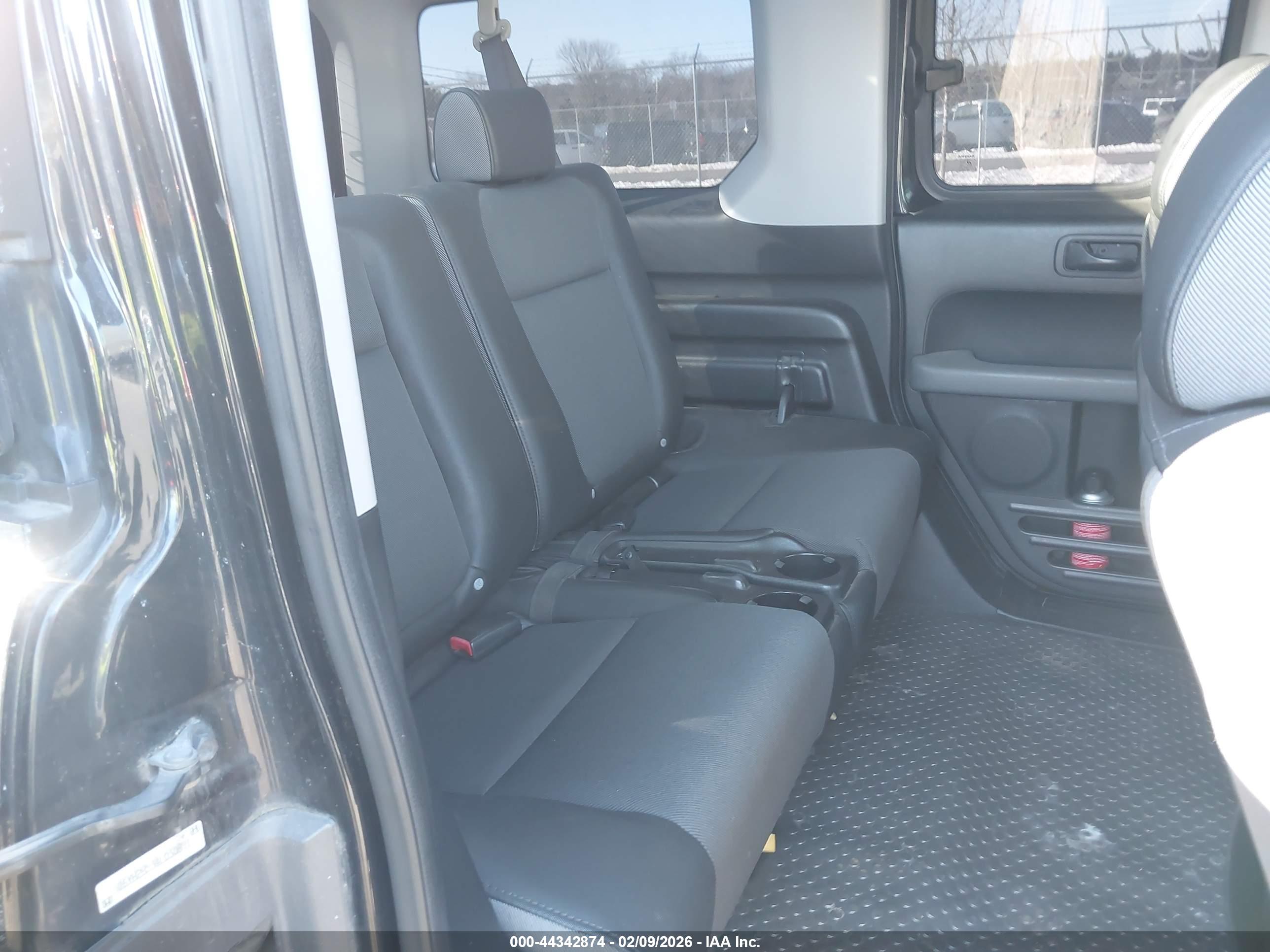 HONDA ELEMENT image 8