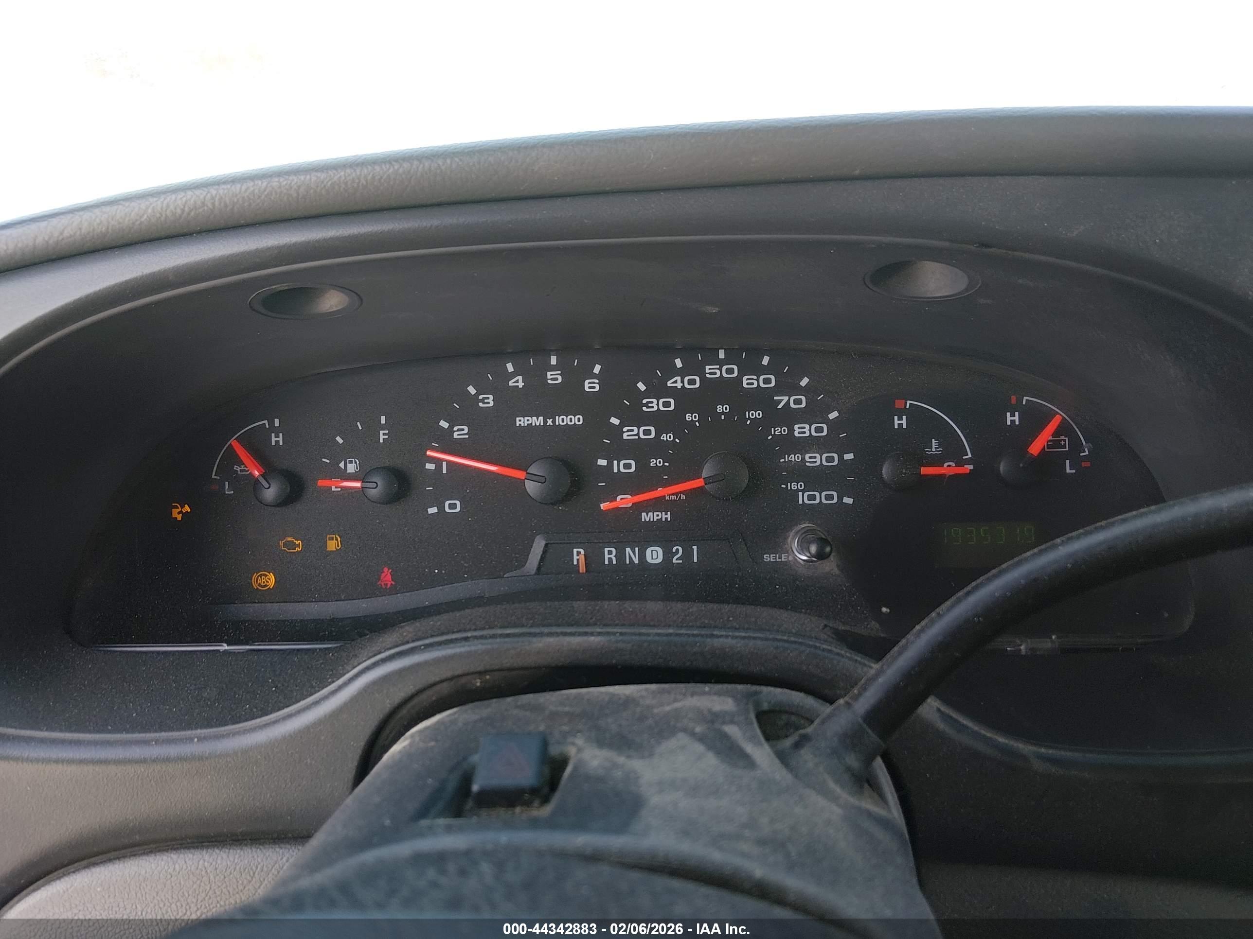 FORD E-250 image 7