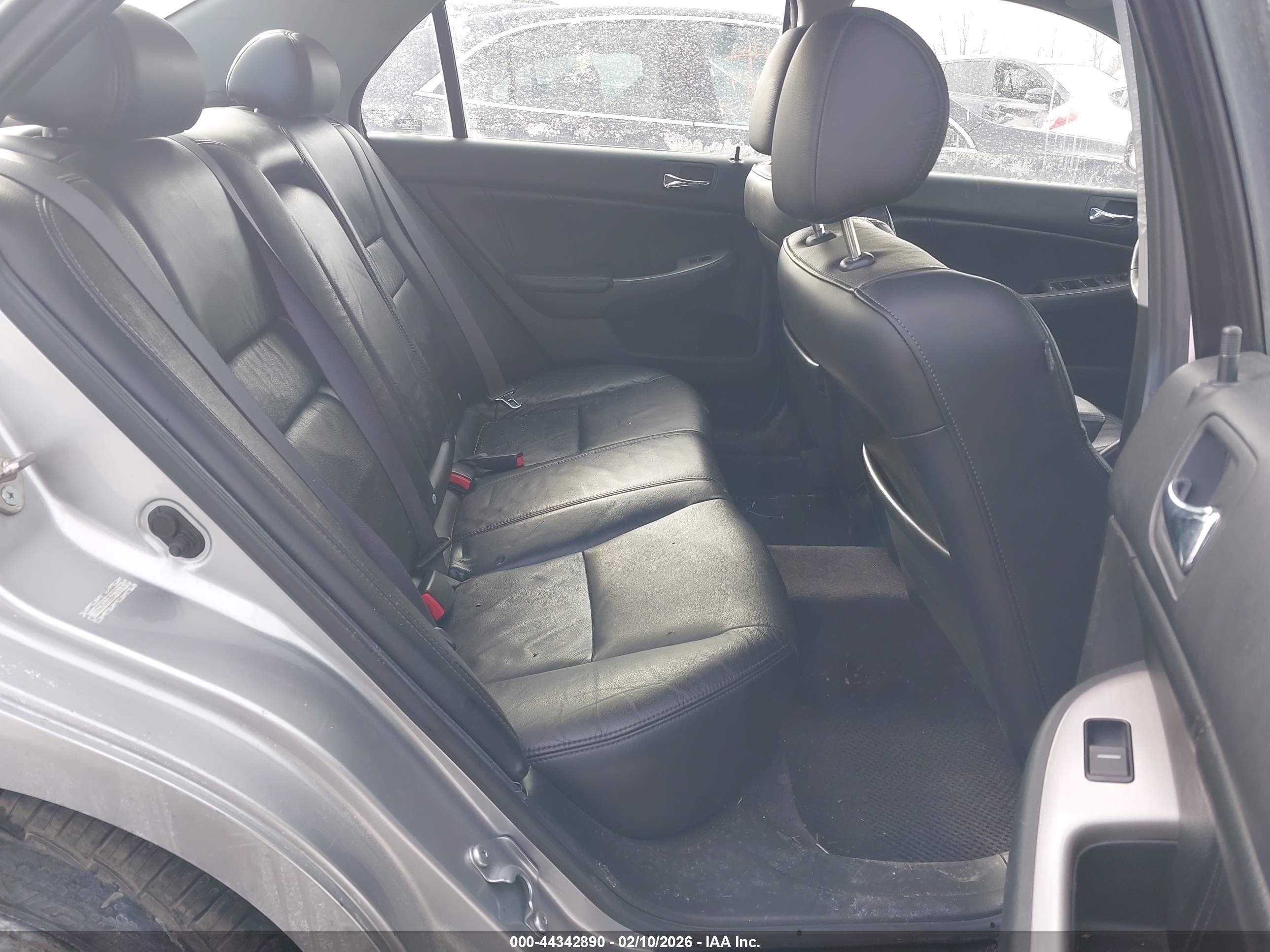 HONDA ACCORD image 8