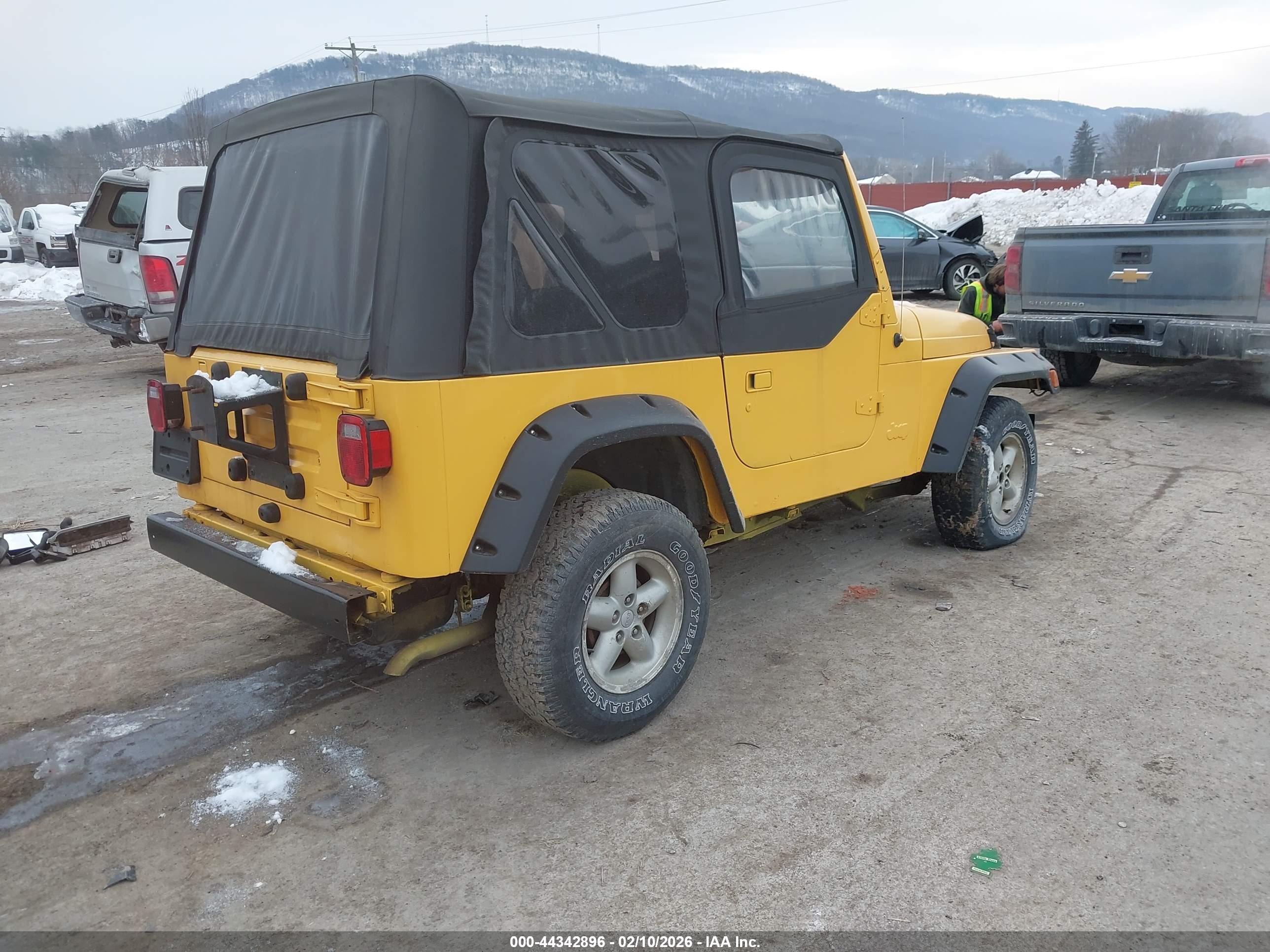 JEEP WRANGLER image 4