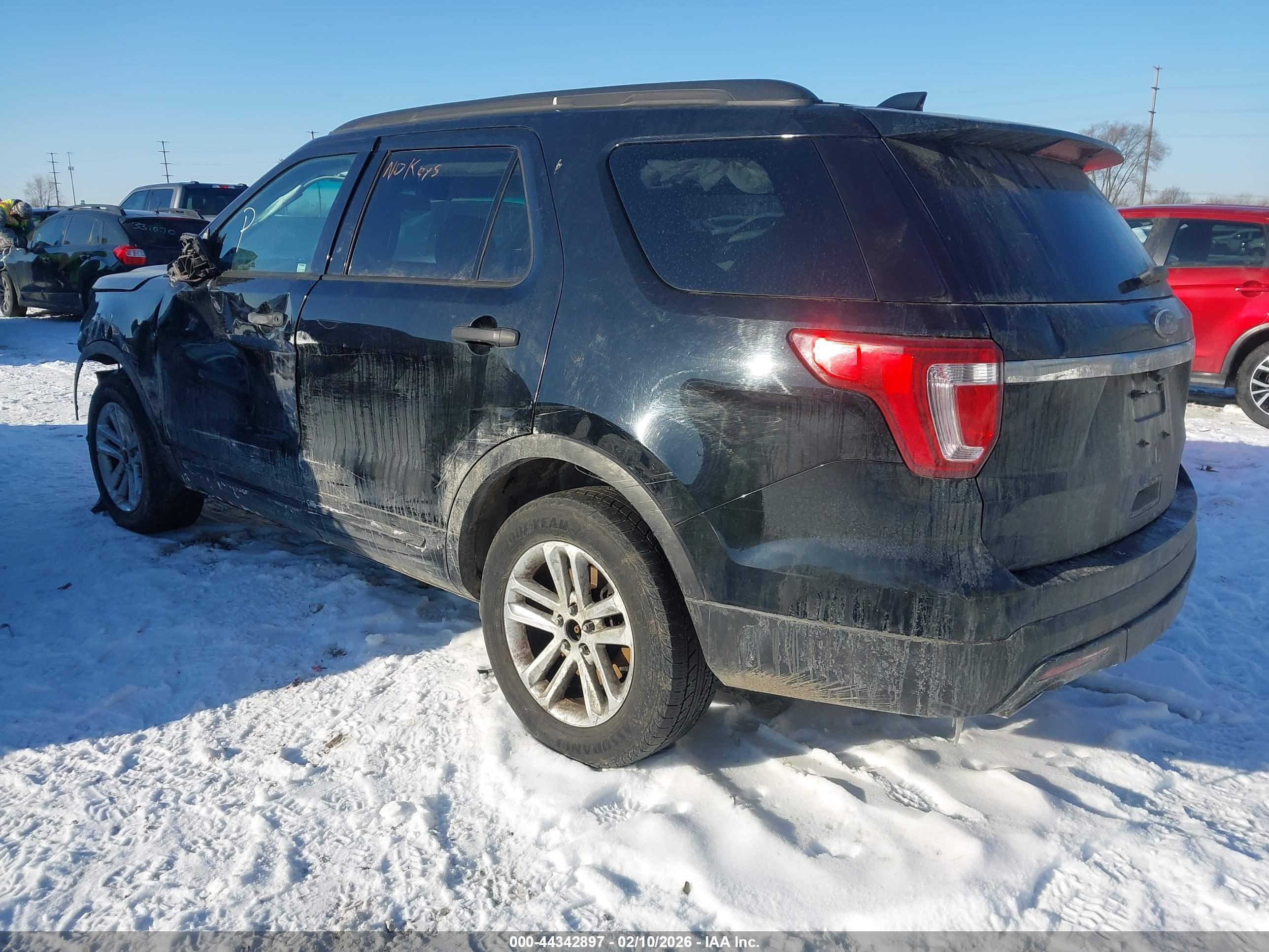 FORD EXPLORER image 3