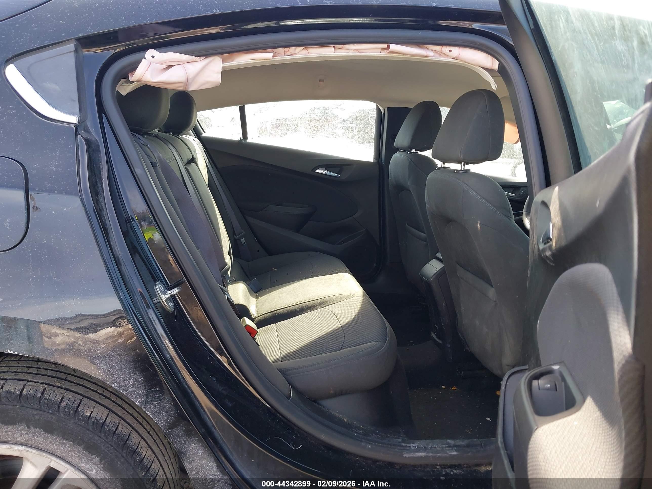 CHEVROLET CRUZE image 8