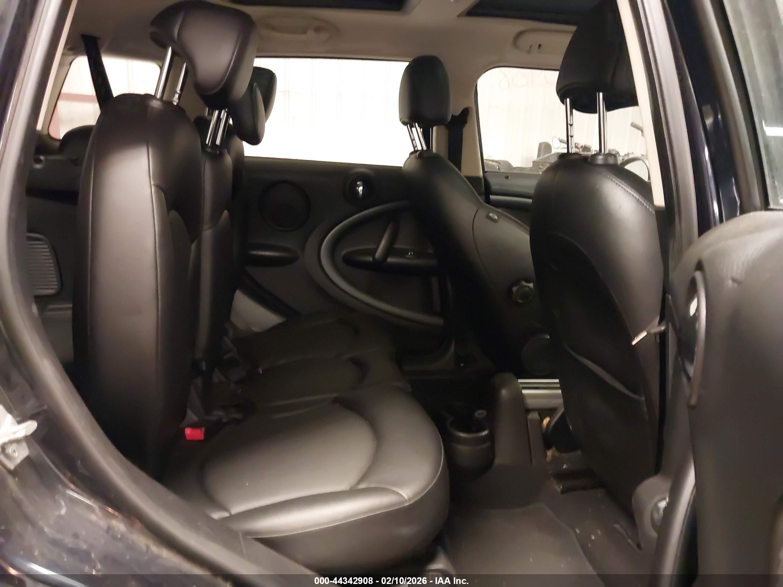 MINI COUNTRYMAN image 8