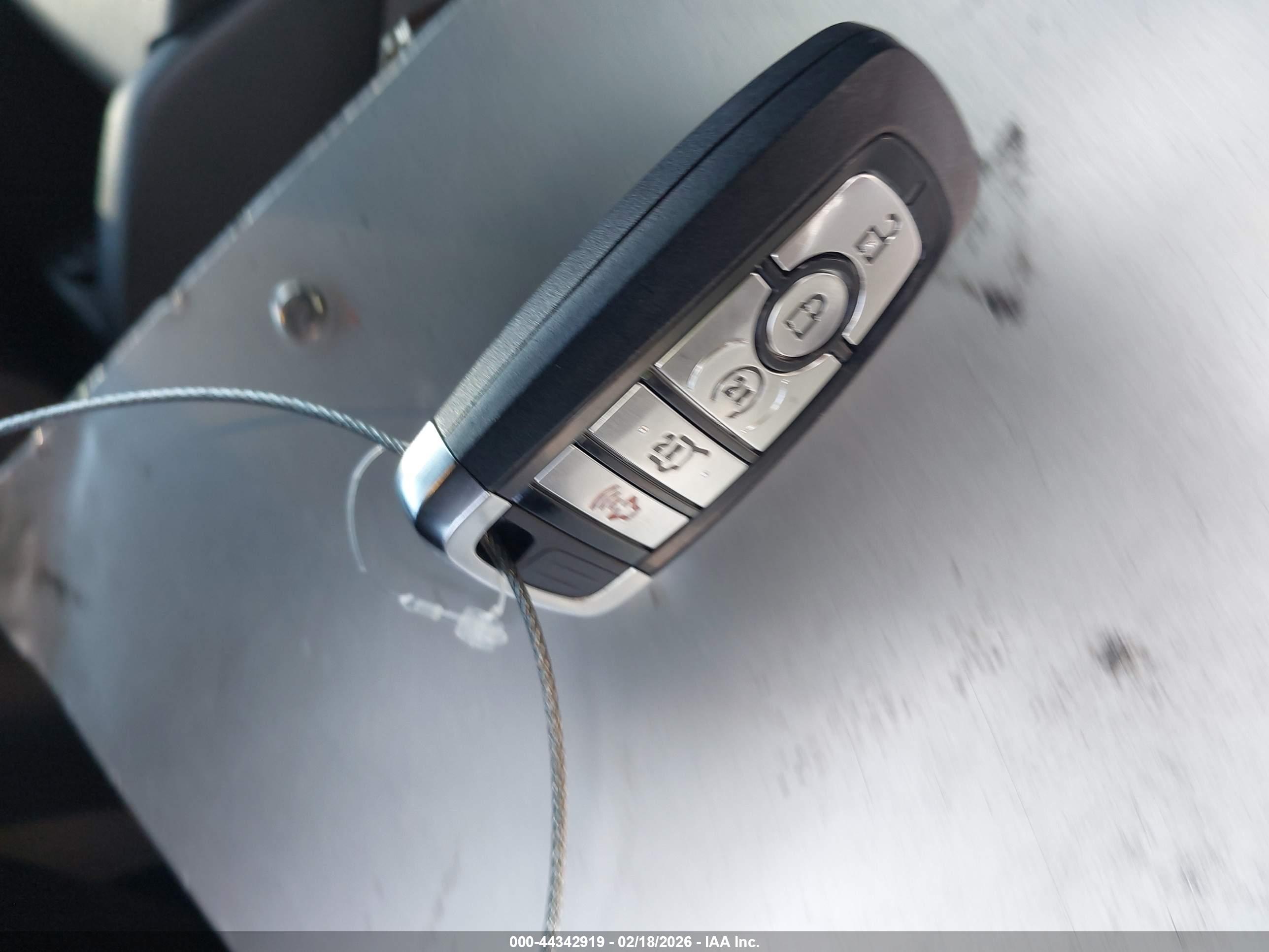 FORD ESCAPE image 11
