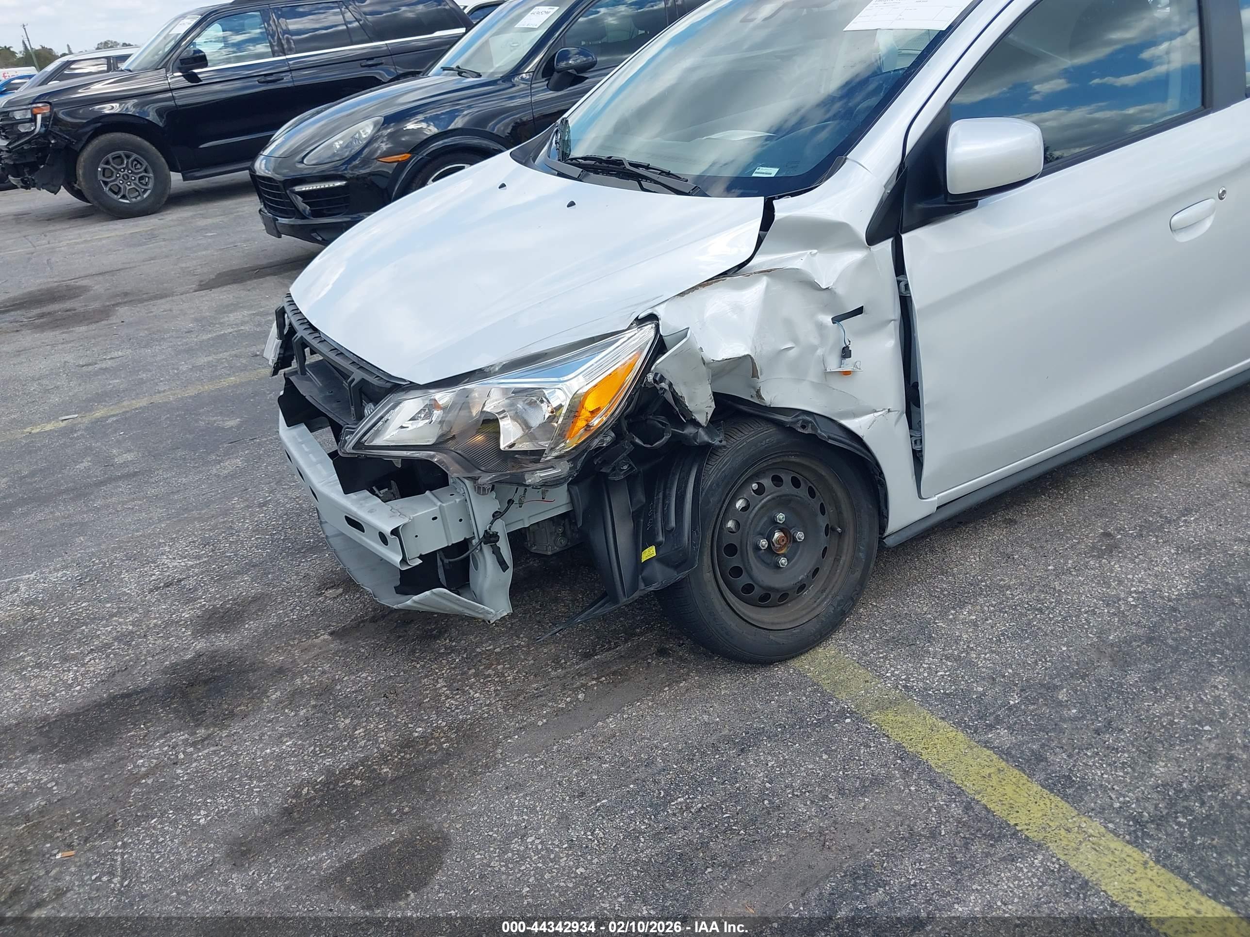 MITSUBISHI MIRAGE image 6