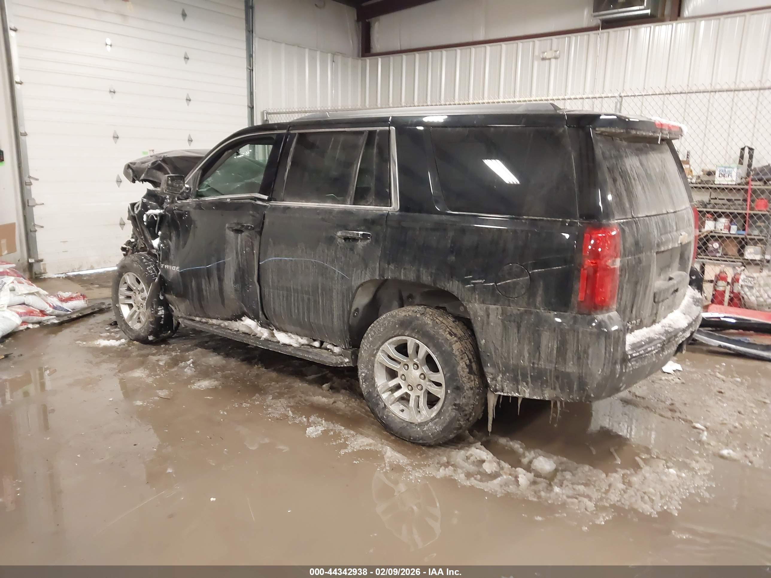 CHEVROLET TAHOE image 3