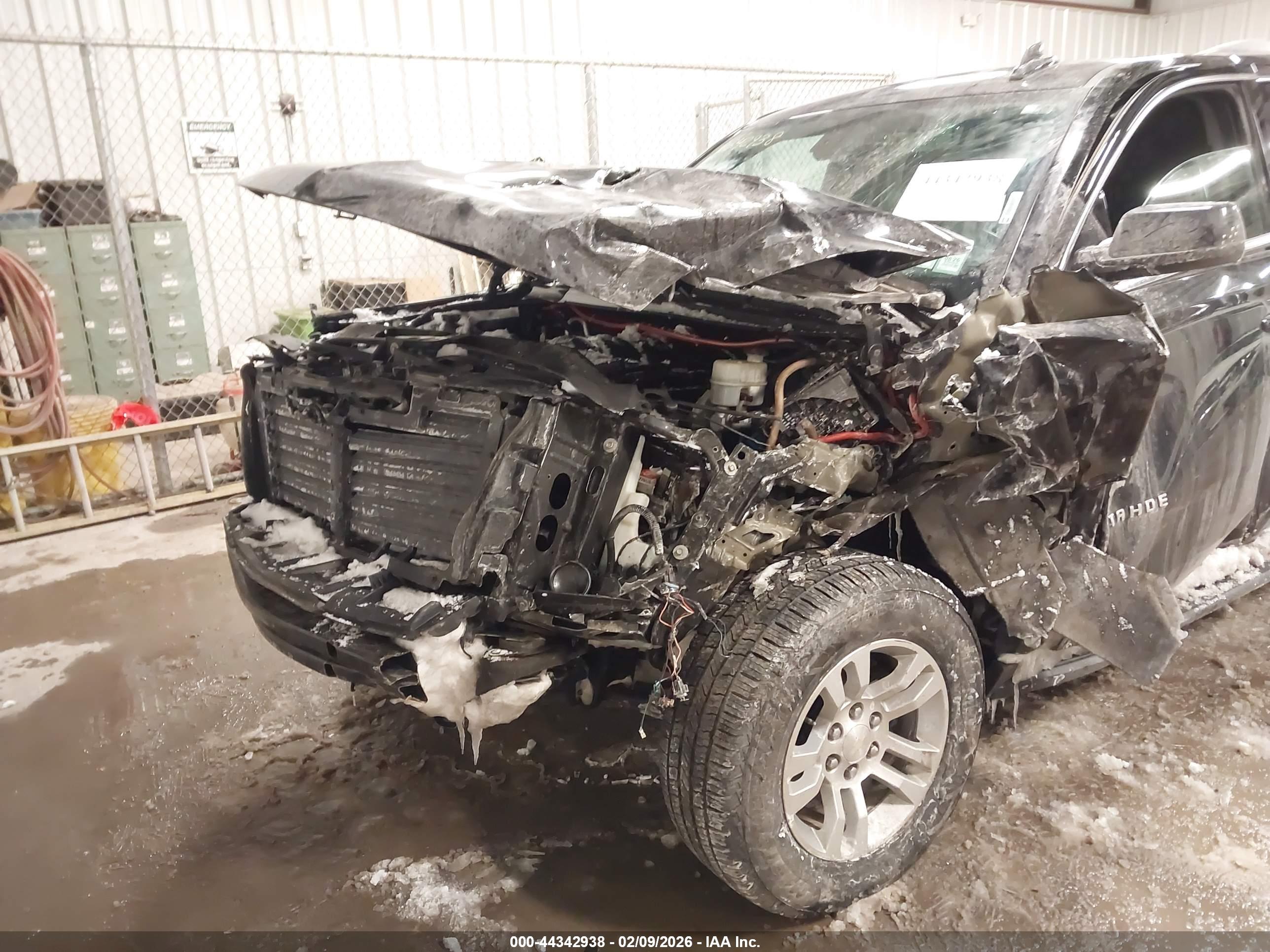 CHEVROLET TAHOE image 6