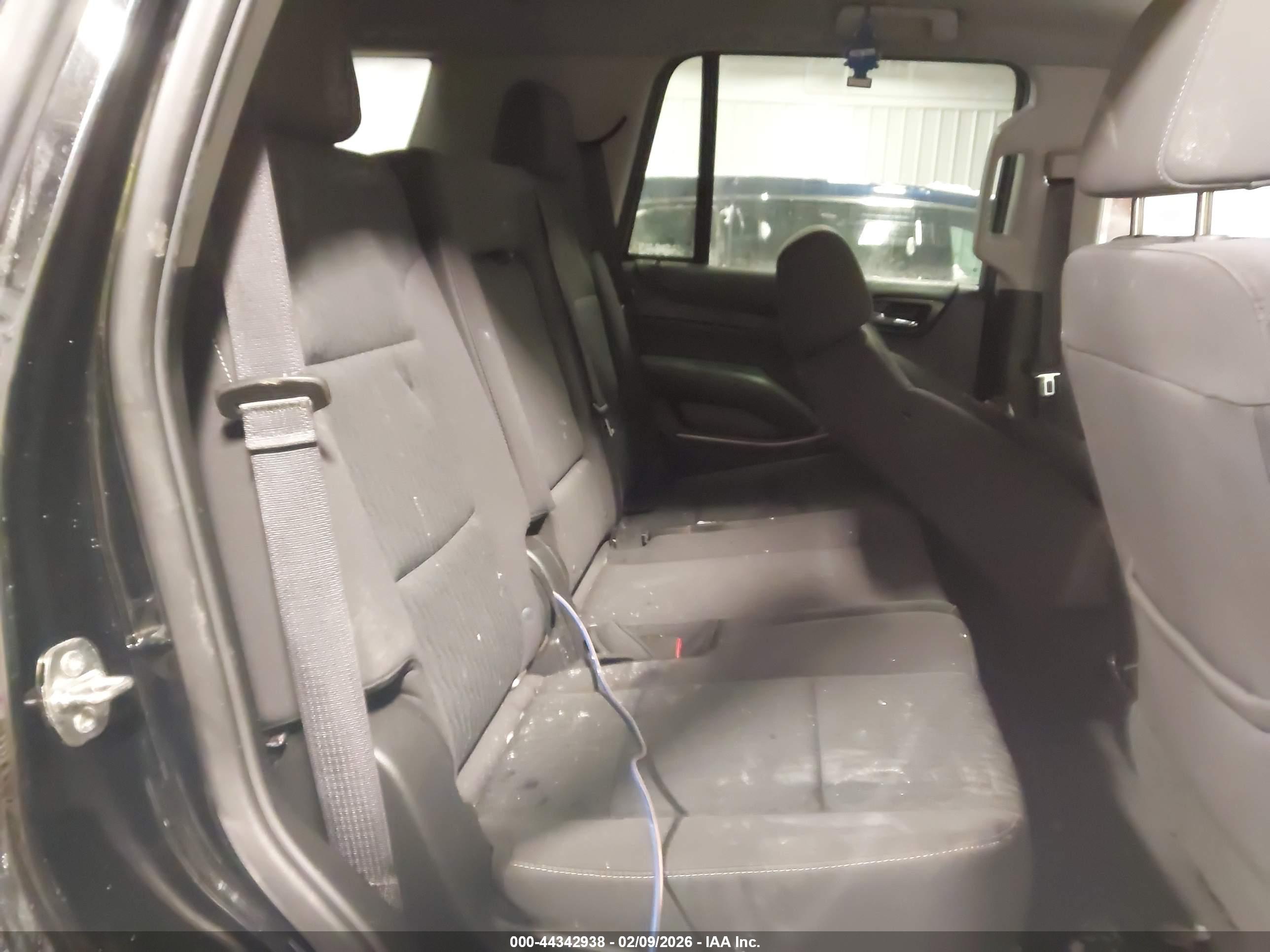CHEVROLET TAHOE image 8