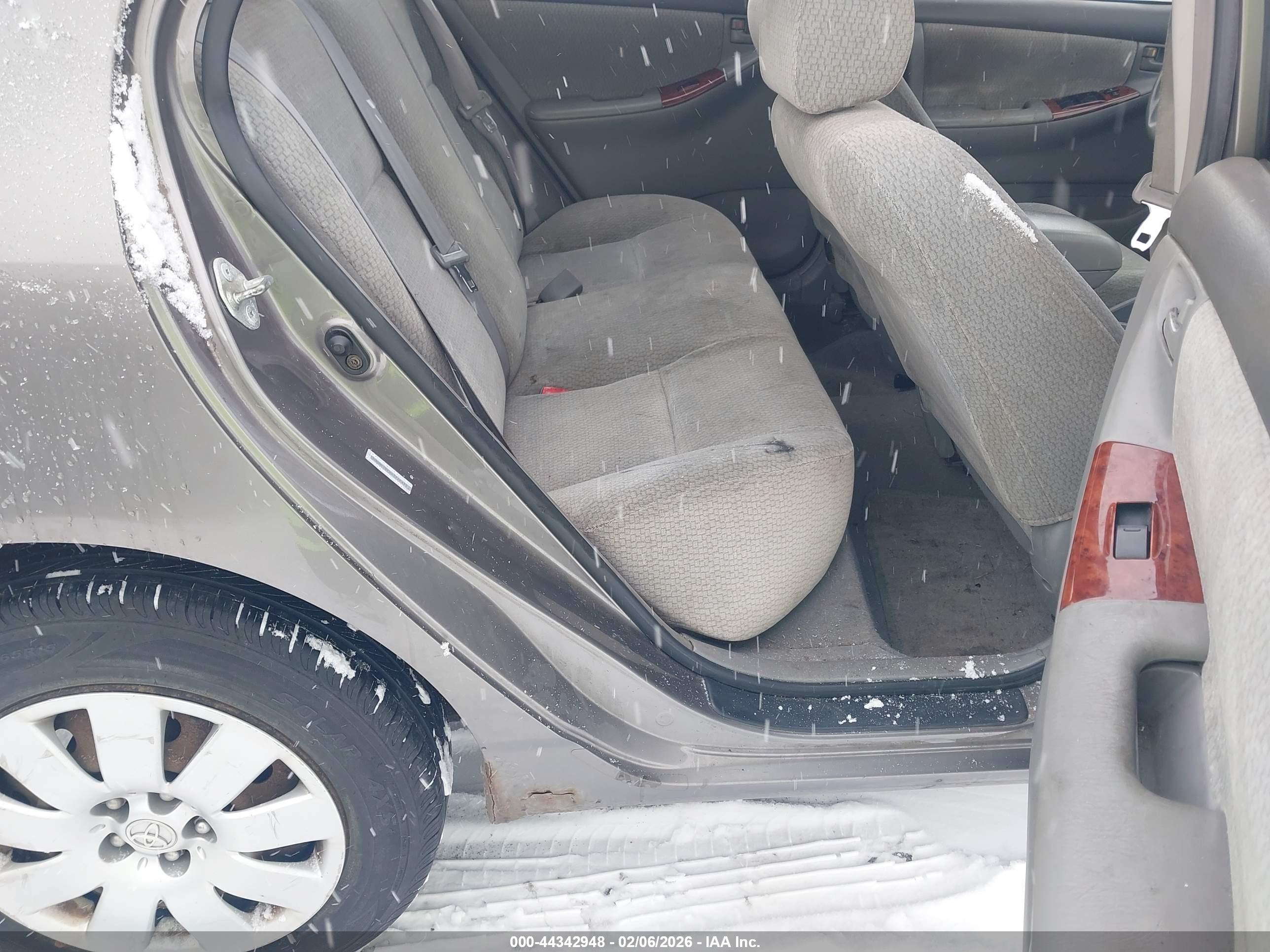 TOYOTA COROLLA image 8