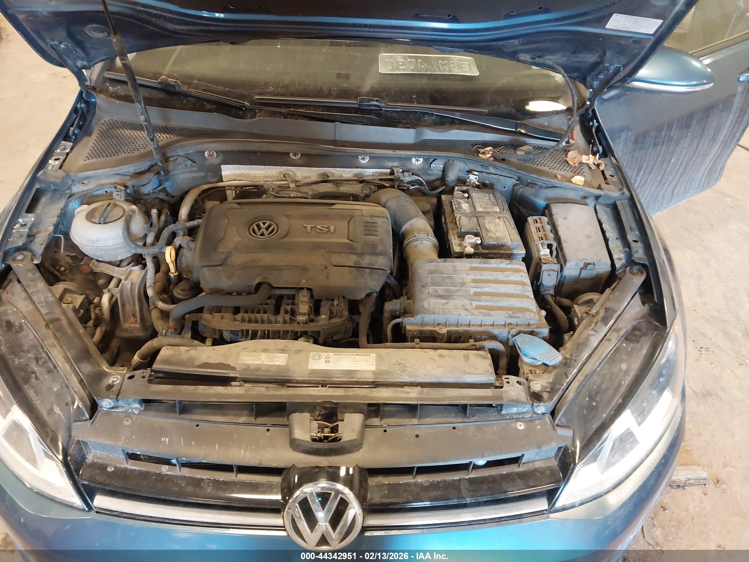 VOLKSWAGEN GOLF image 10