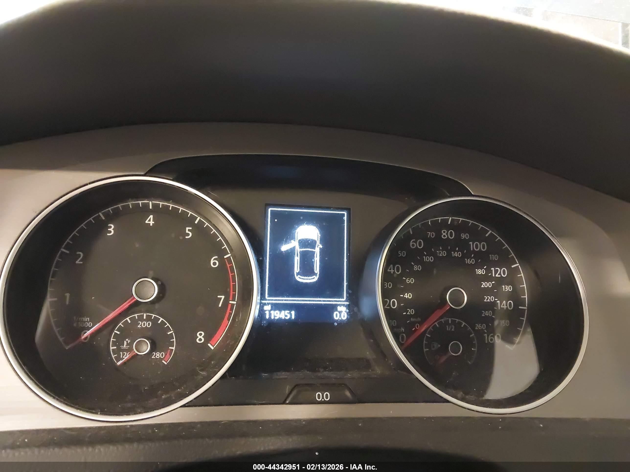 VOLKSWAGEN GOLF image 7