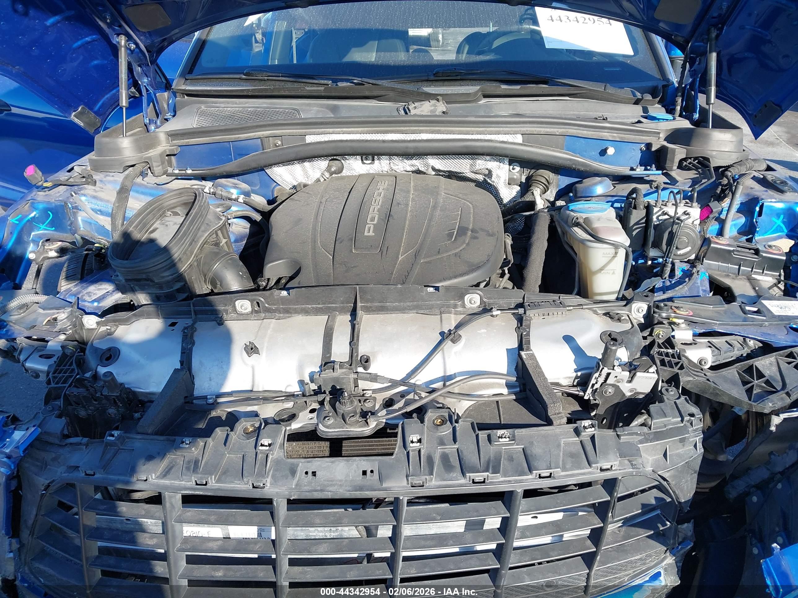PORSCHE MACAN image 10