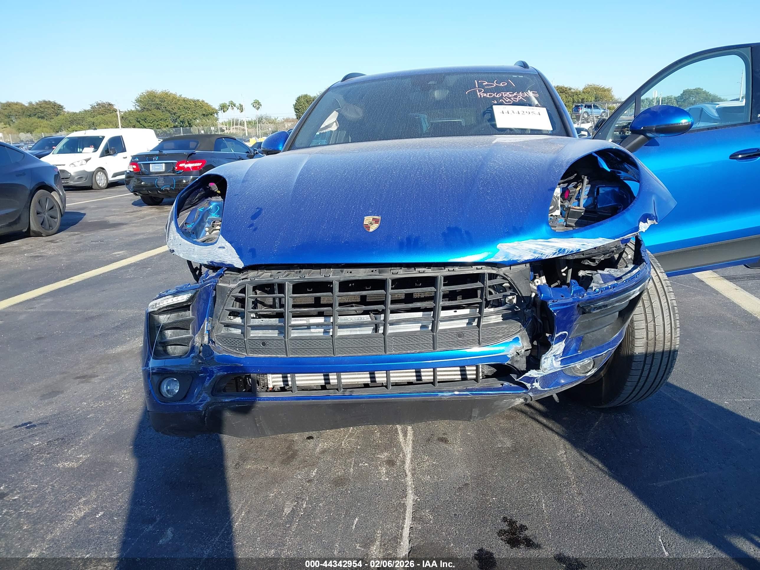 PORSCHE MACAN image 6