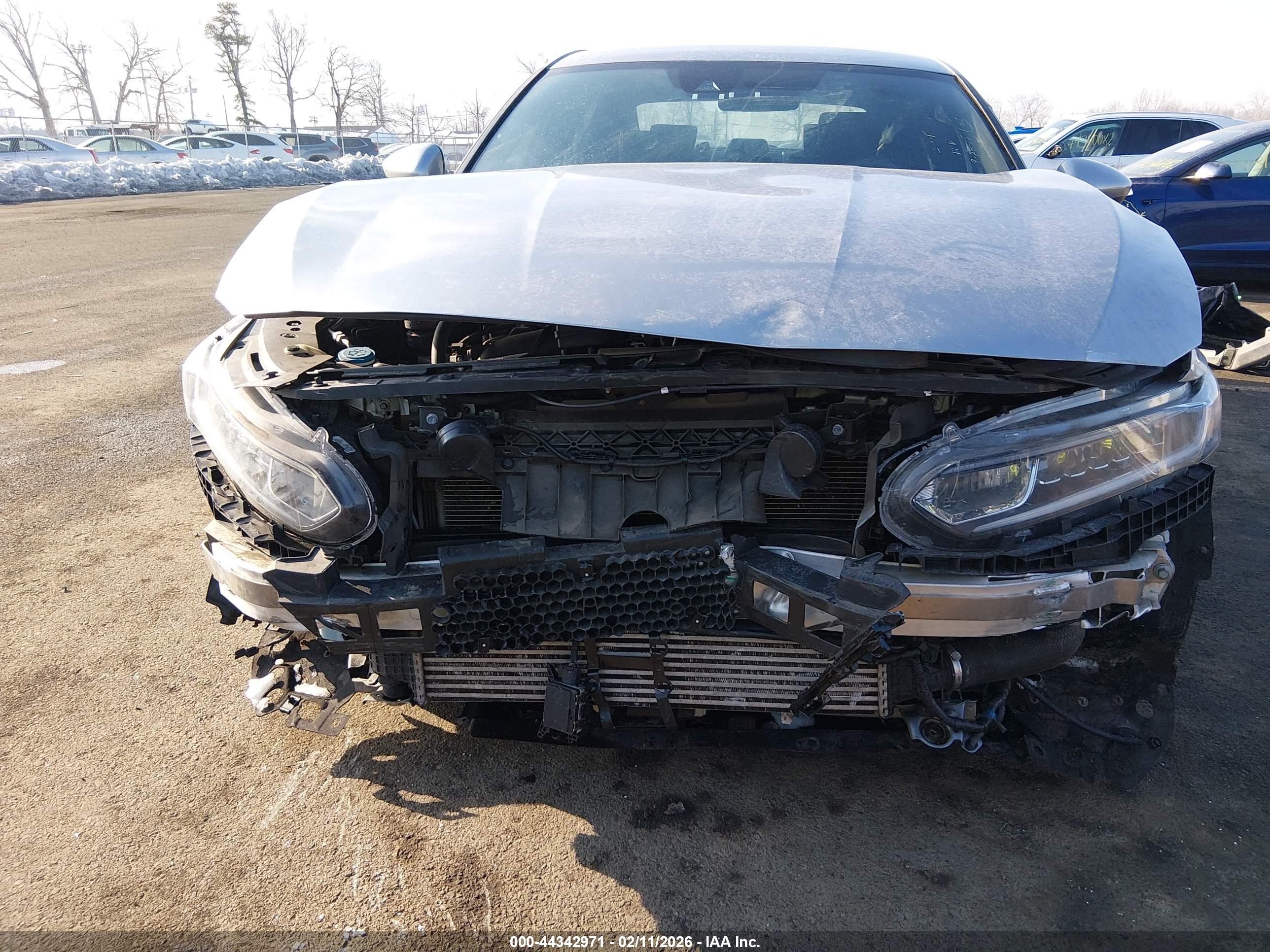 HONDA ACCORD image 6