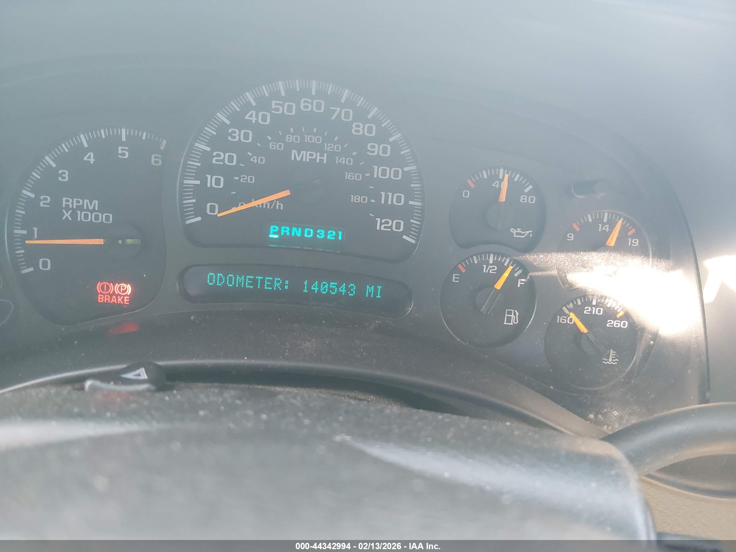 CHEVROLET SILVERADO image 7
