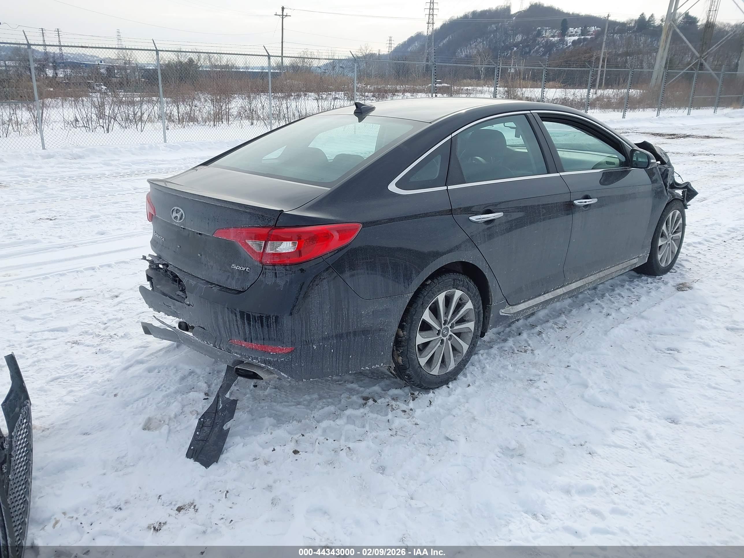 HYUNDAI SONATA image 4