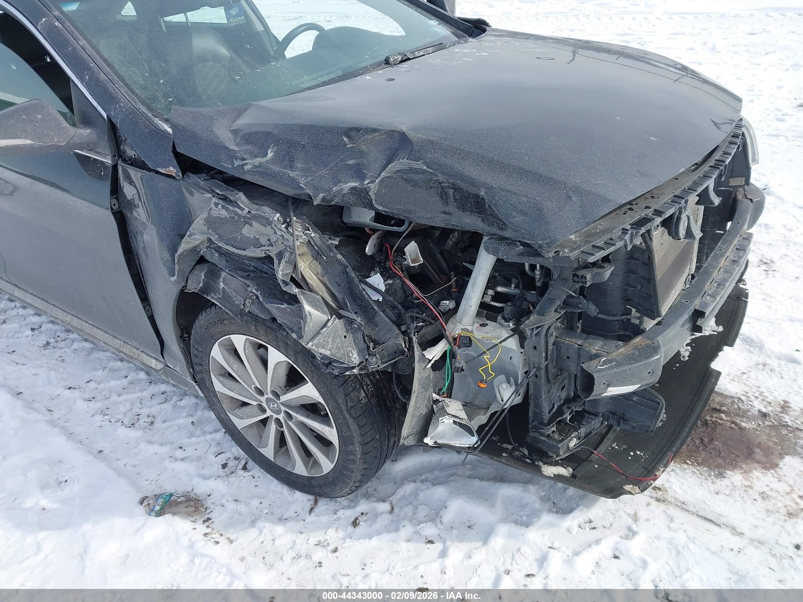 HYUNDAI SONATA image 6