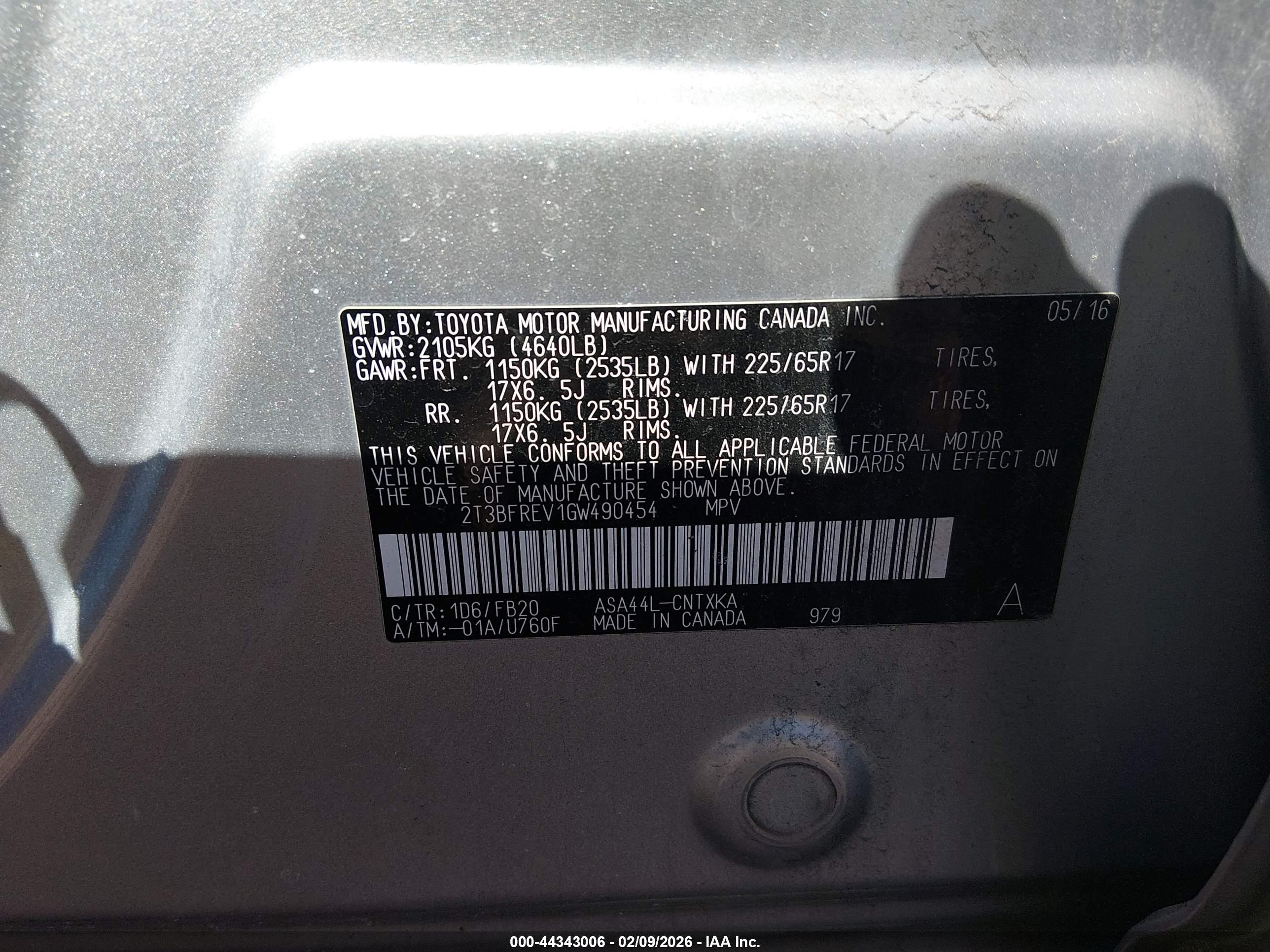 TOYOTA RAV4 image 9