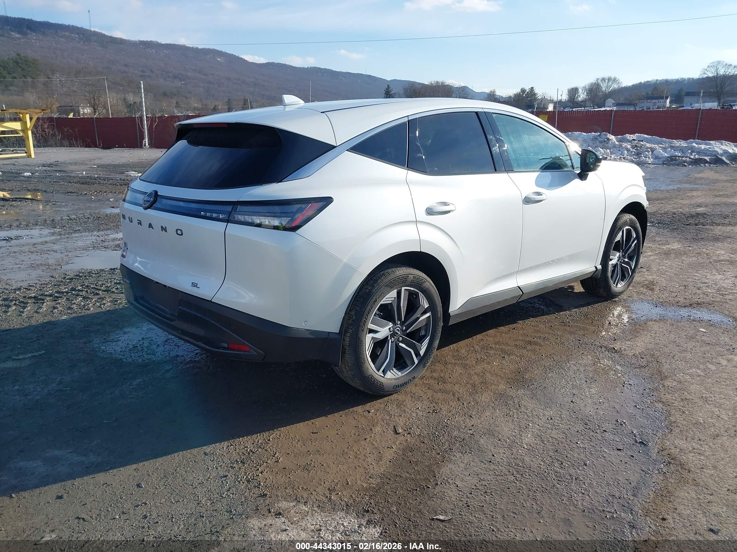 NISSAN MURANO image 4