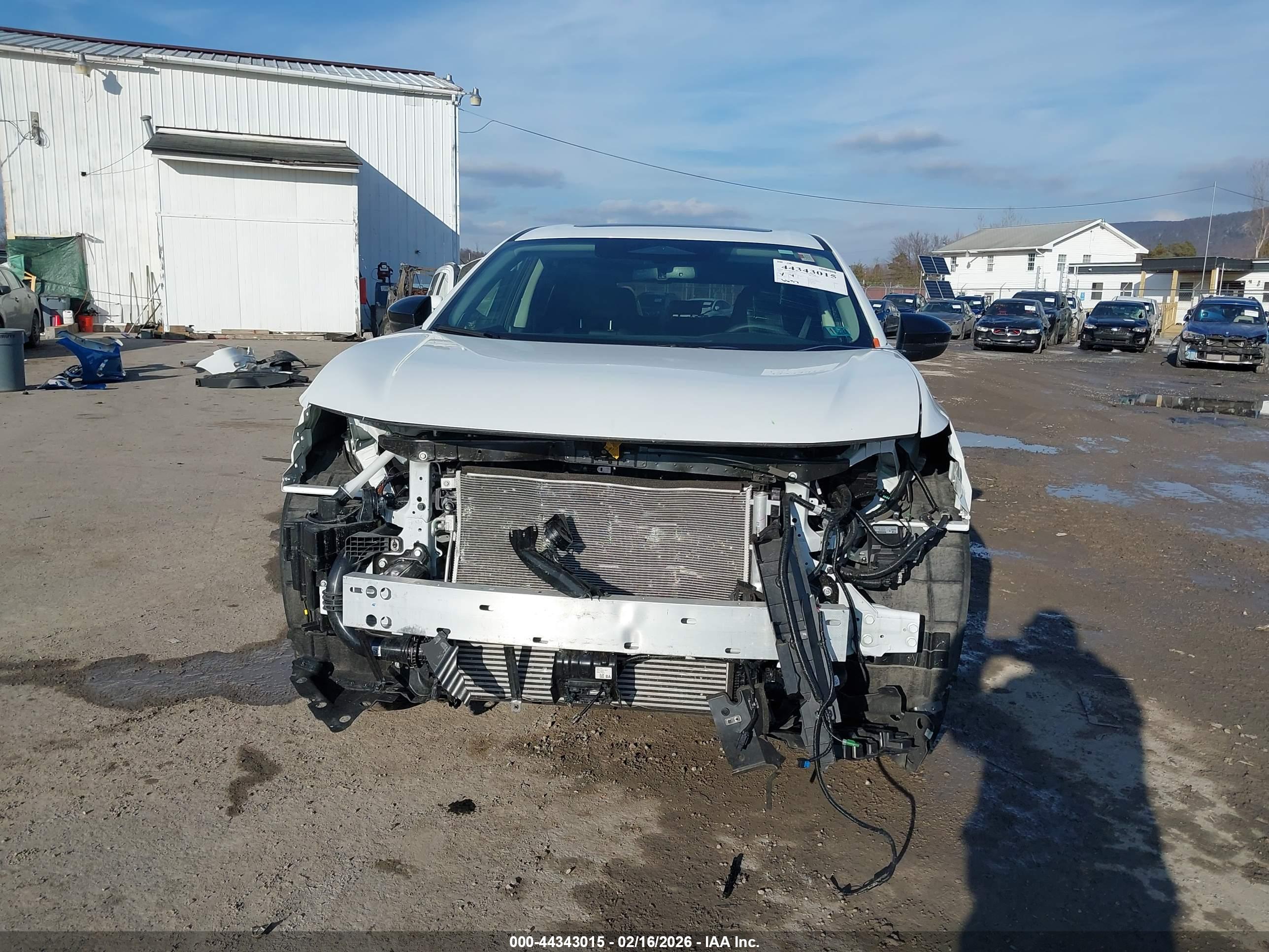NISSAN MURANO image 6