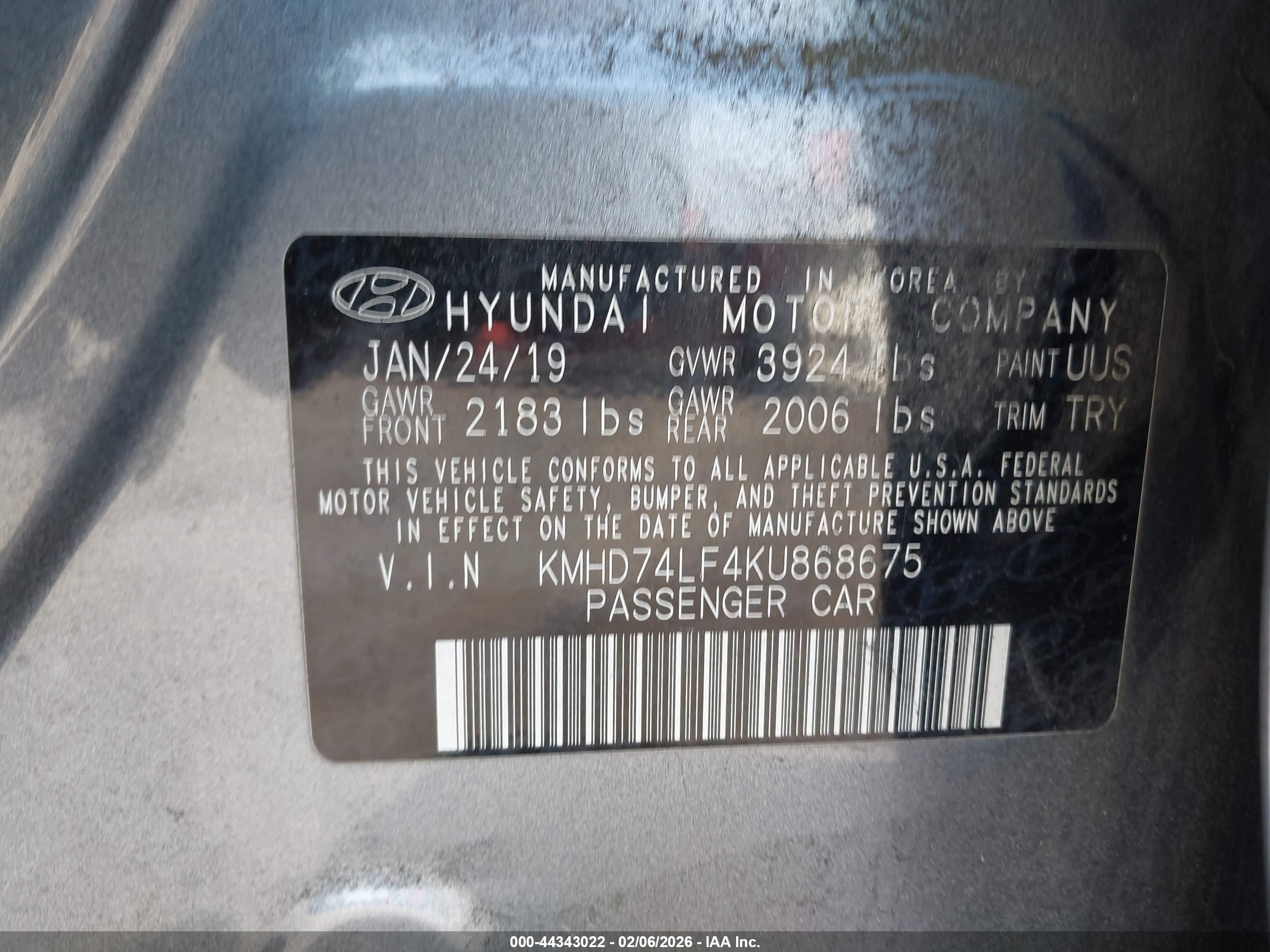HYUNDAI ELANTRA image 9