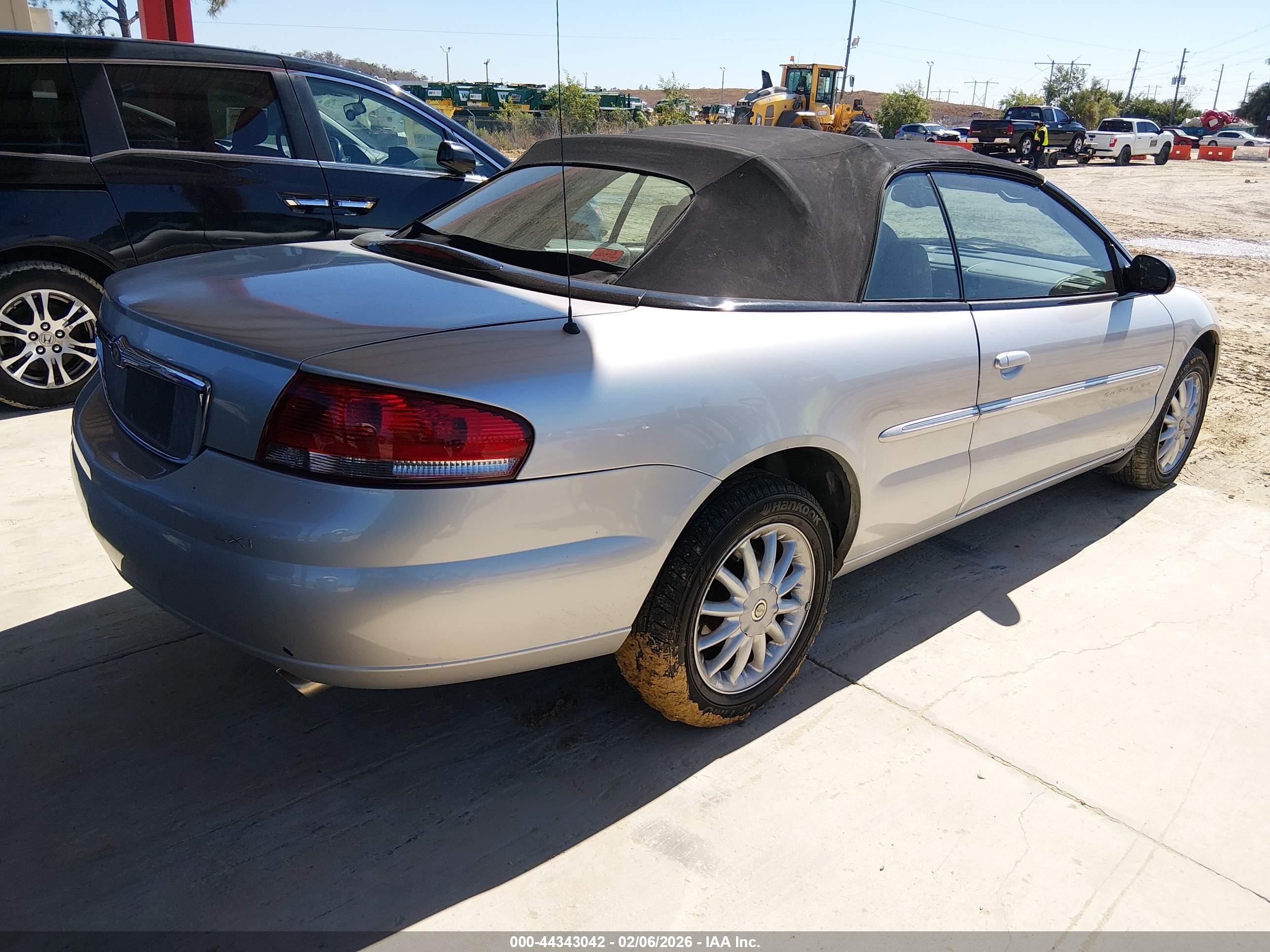 CHRYSLER SEBRING image 4