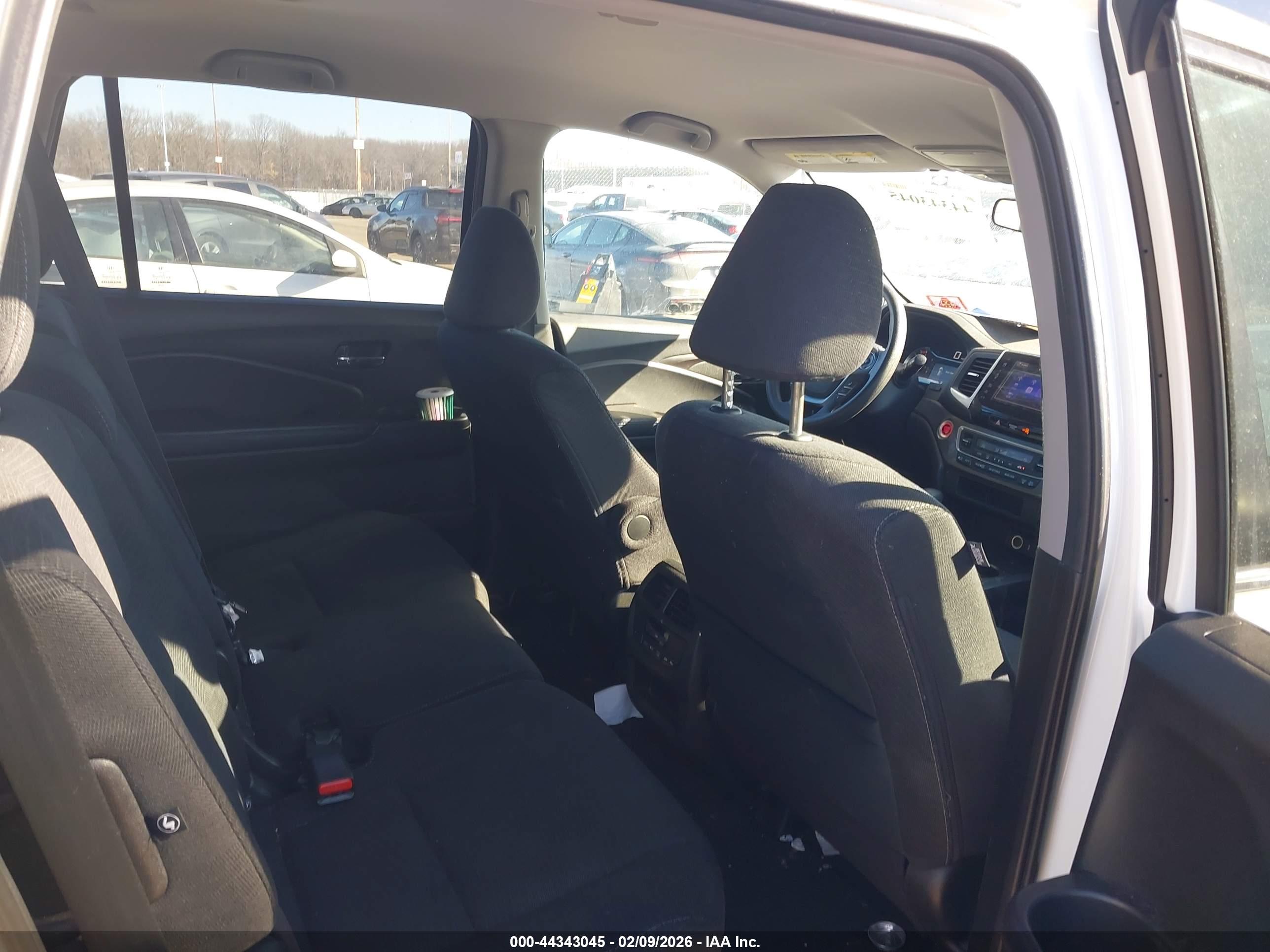 HONDA PILOT image 8